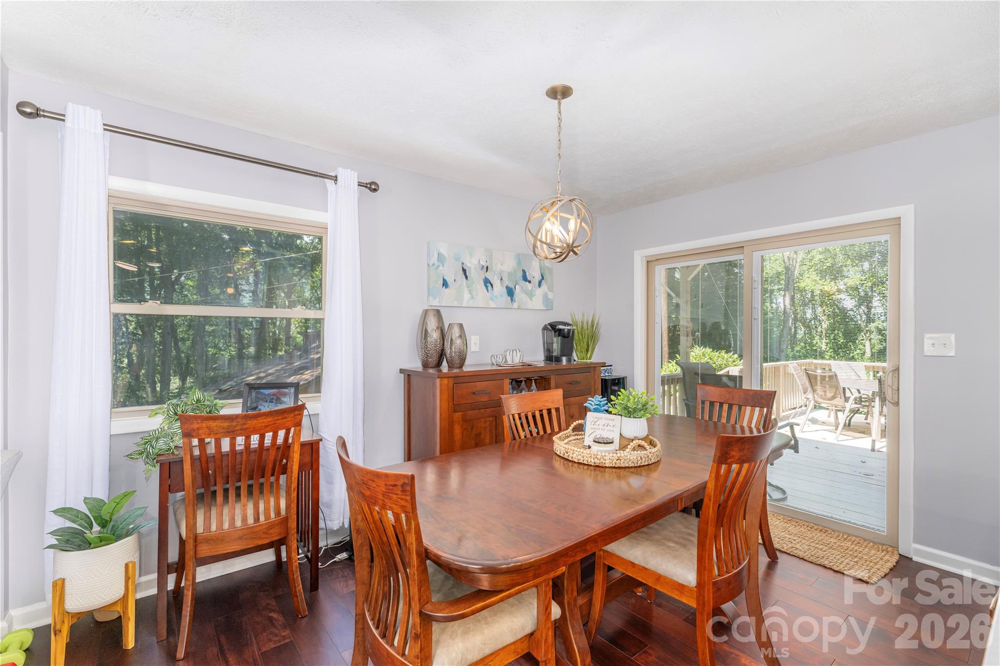 115 Hazelview Drive Property Photo 6