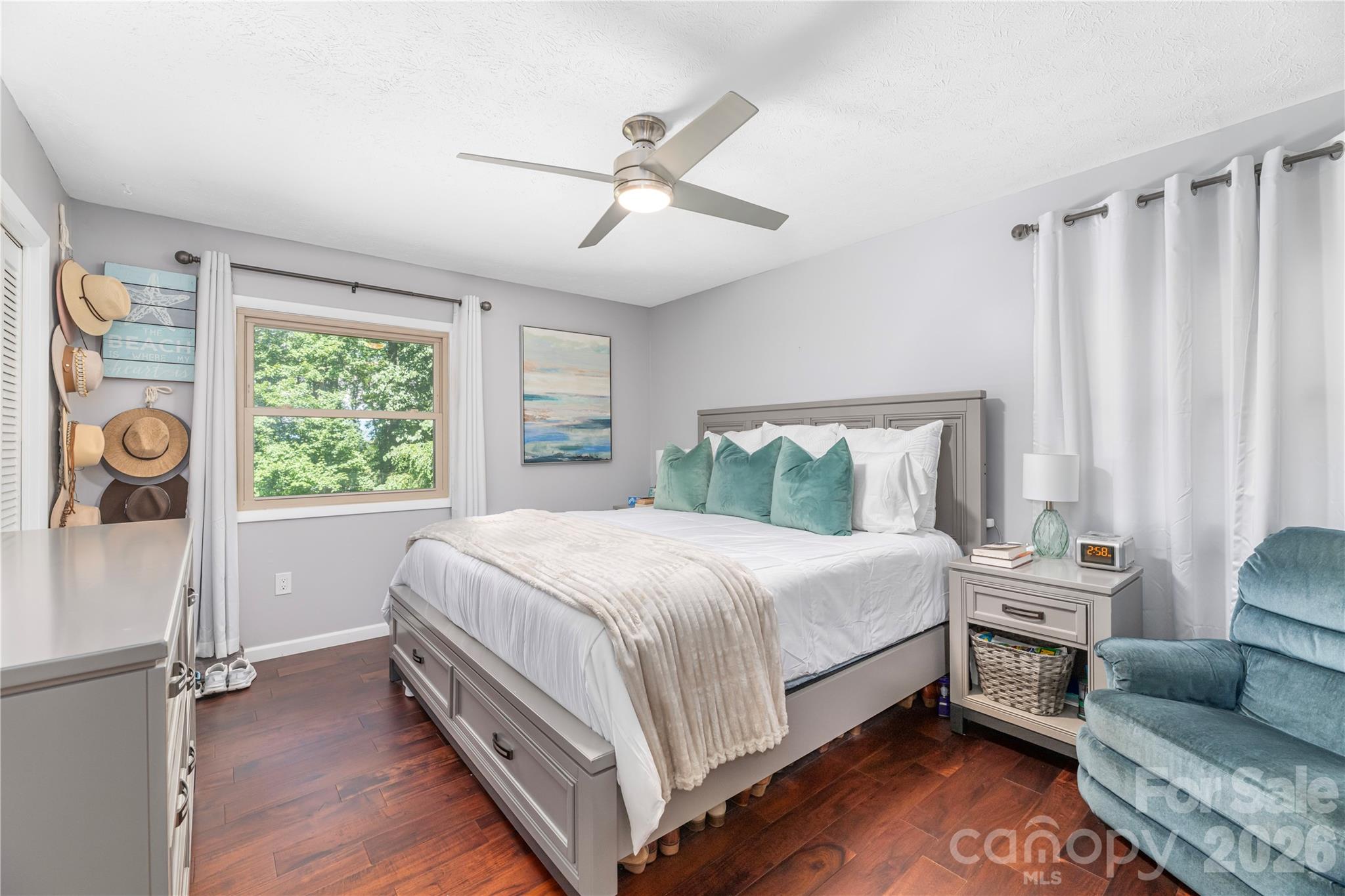 115 Hazelview Drive Property Photo 11