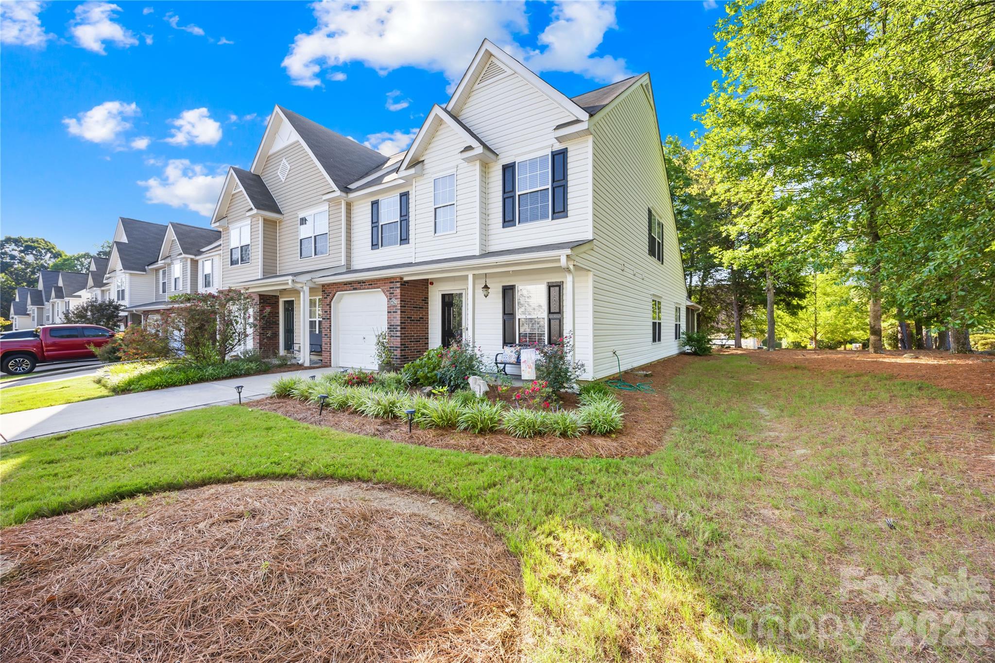 1429 Valann Farm Court Property Photo 36