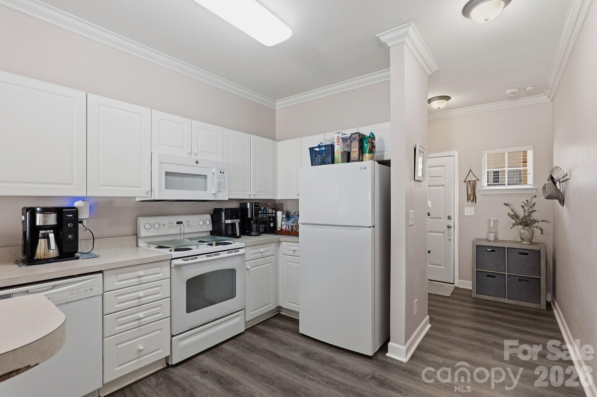 348 Valley Brook Lane Property Photo 8
