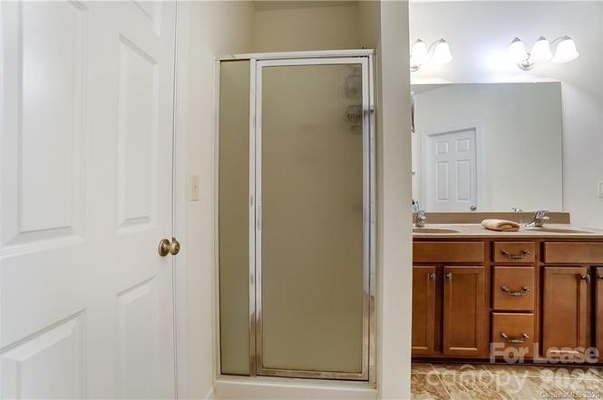 16718 Dolcetto Way Property Photo 13