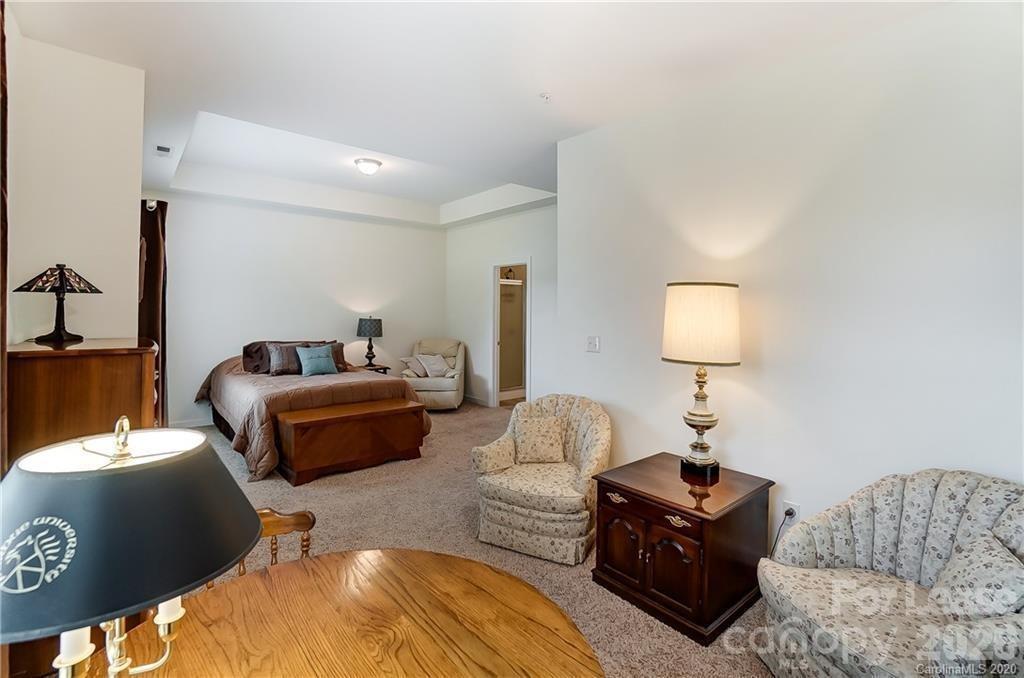 16718 Dolcetto Way Property Photo 18