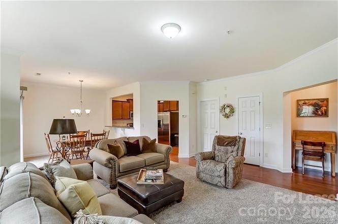 16718 Dolcetto Way Property Photo 29
