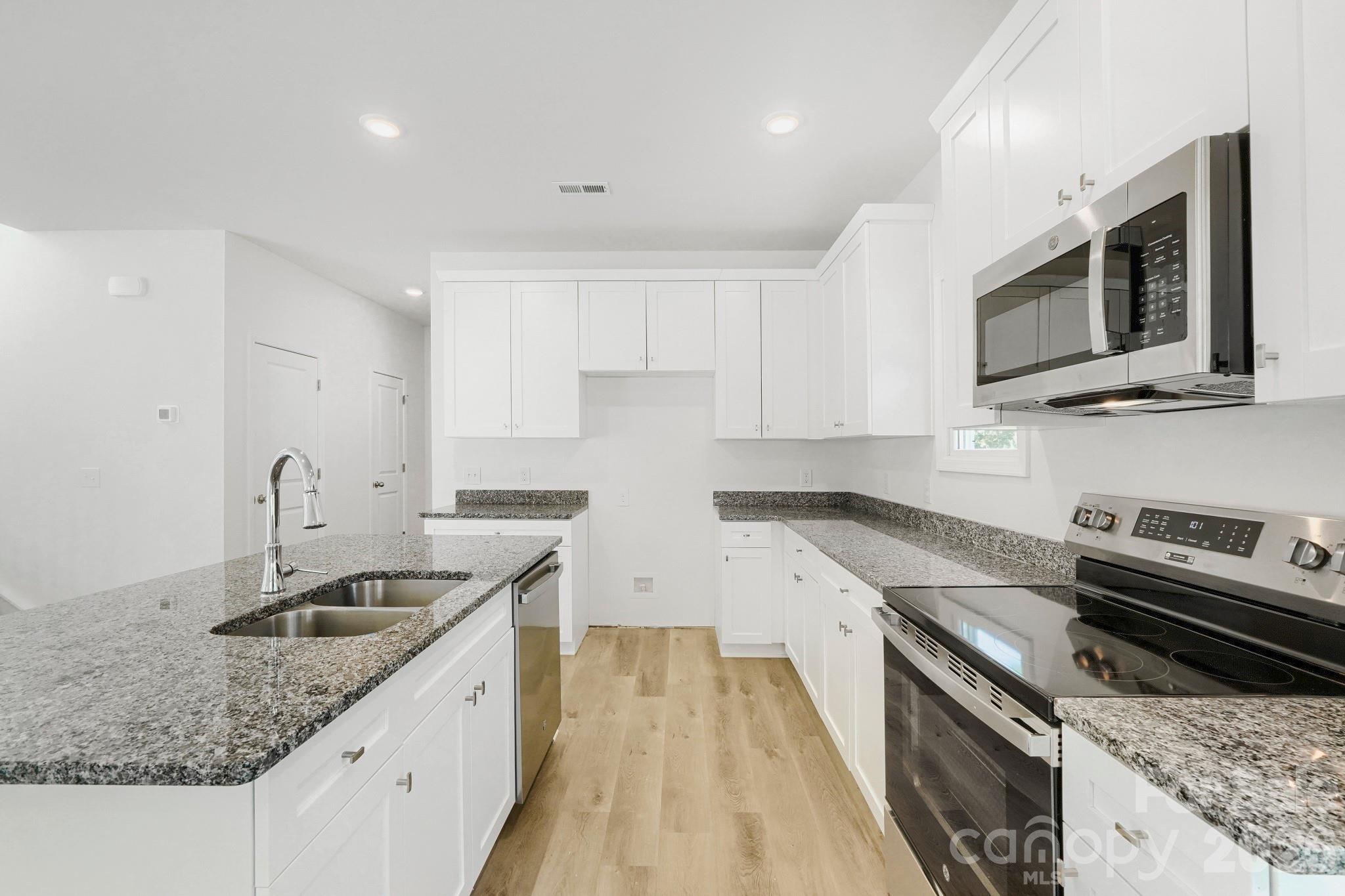 517 W Front Street Property Photo 14