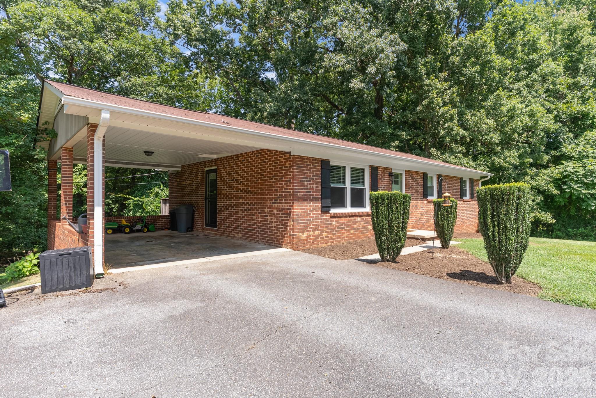 132 Blue Ridge Road Property Photo 4