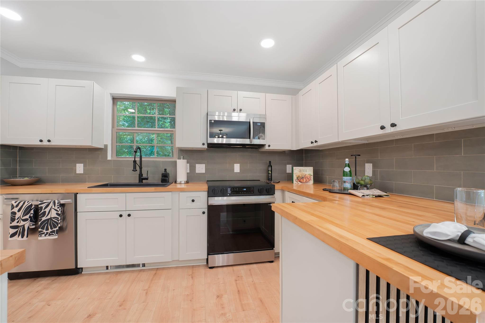 6316 Grove Park Boulevard Property Photo 17