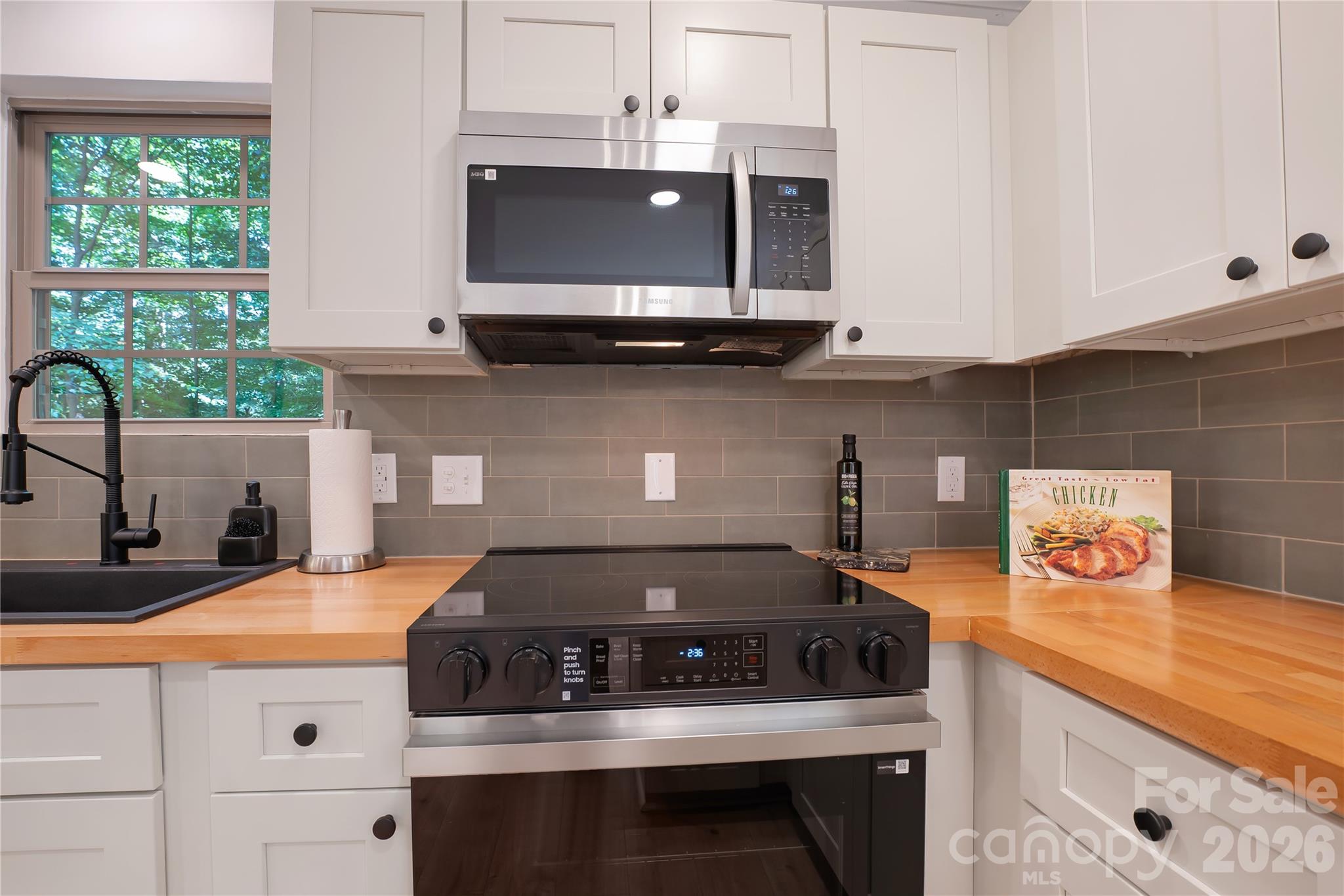 6316 Grove Park Boulevard Property Photo 18