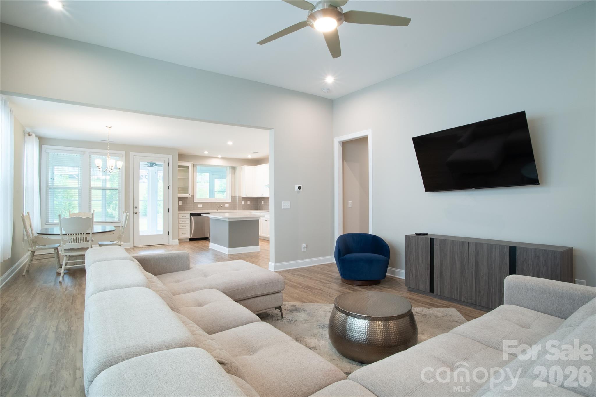 9038 Daring Court Property Photo 2