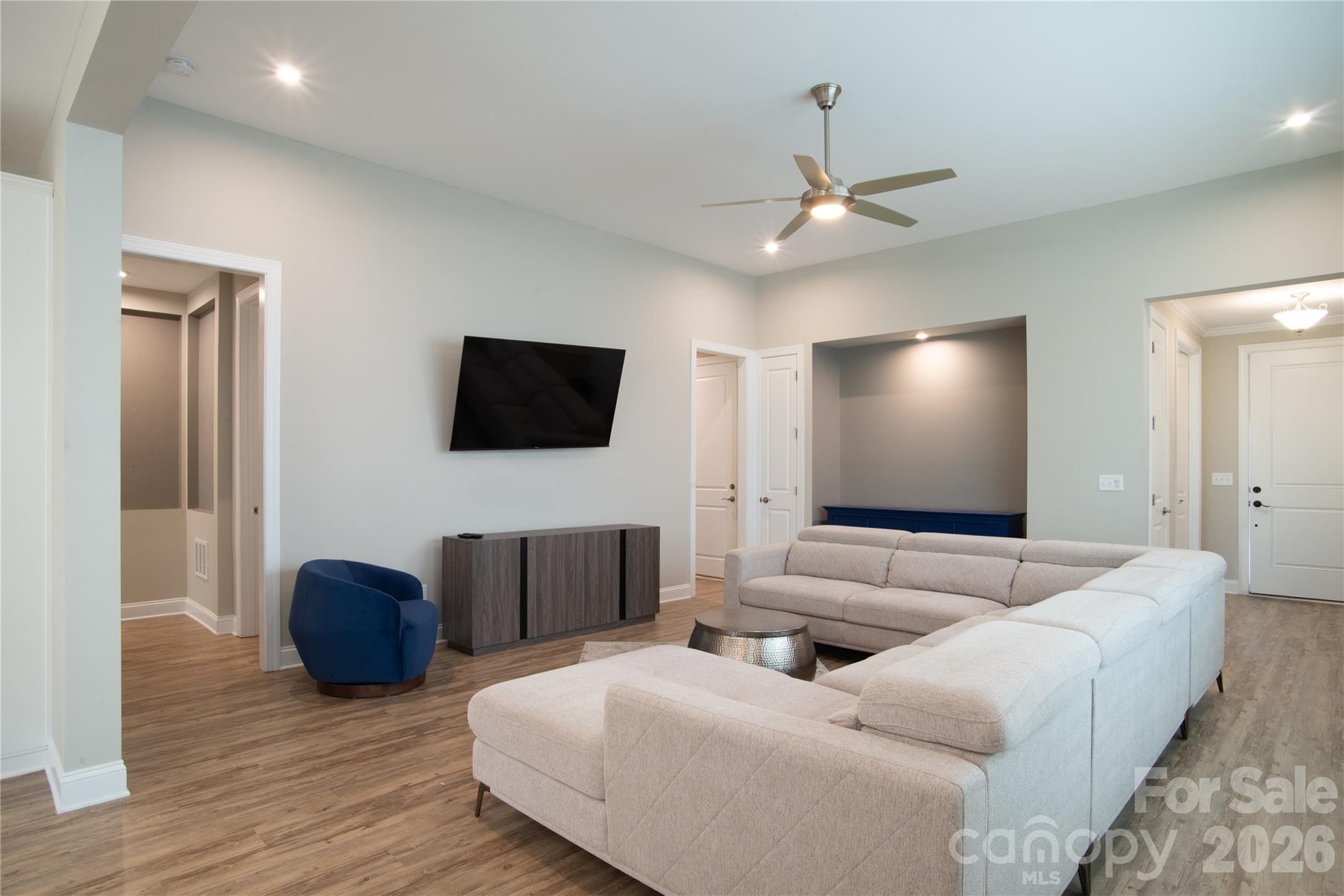 9038 Daring Court Property Photo 3