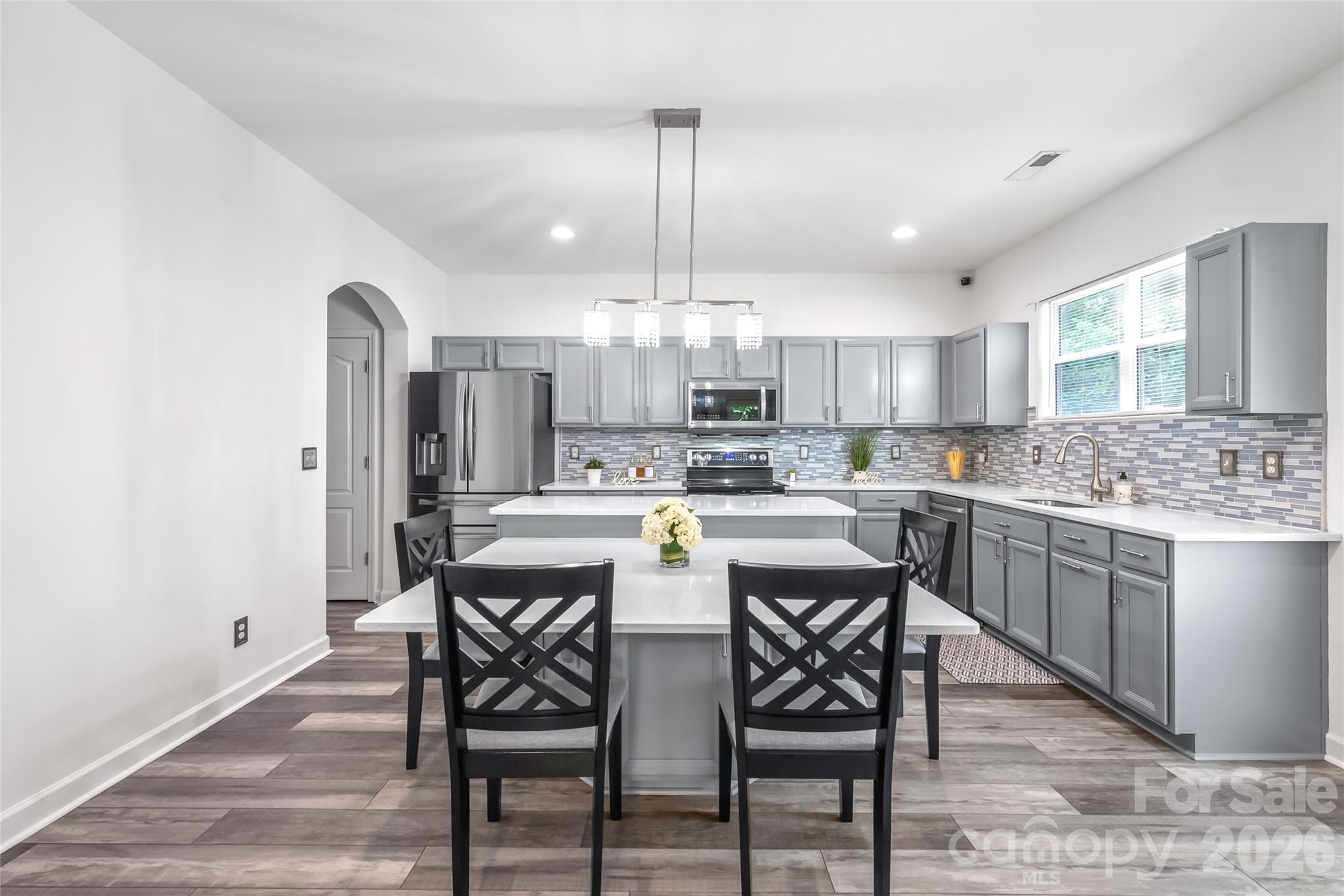 6404 Lanzerac Manor Drive Property Photo 14