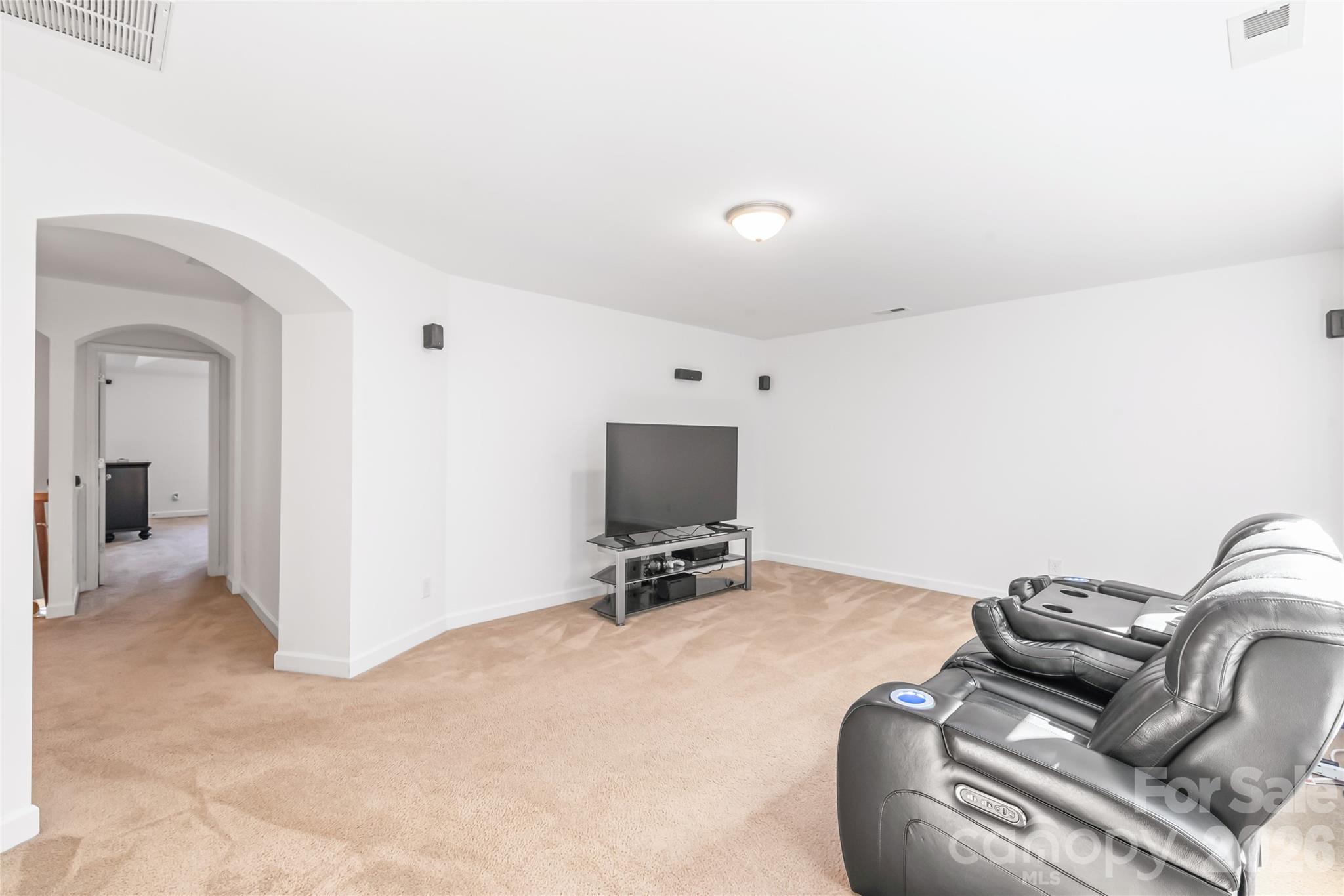 6404 Lanzerac Manor Drive Property Photo 28