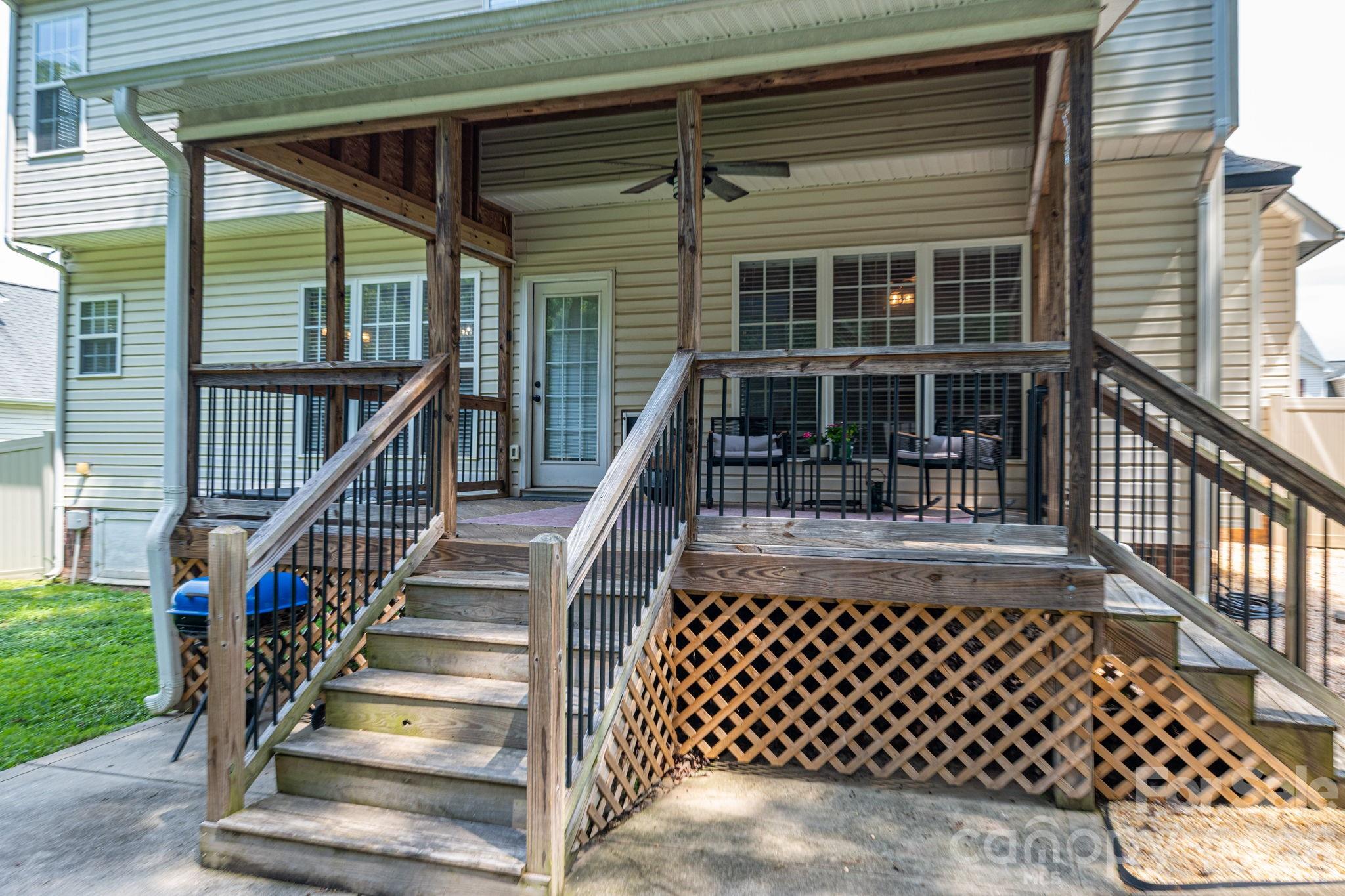 908 Carole Summey Drive Property Photo 6