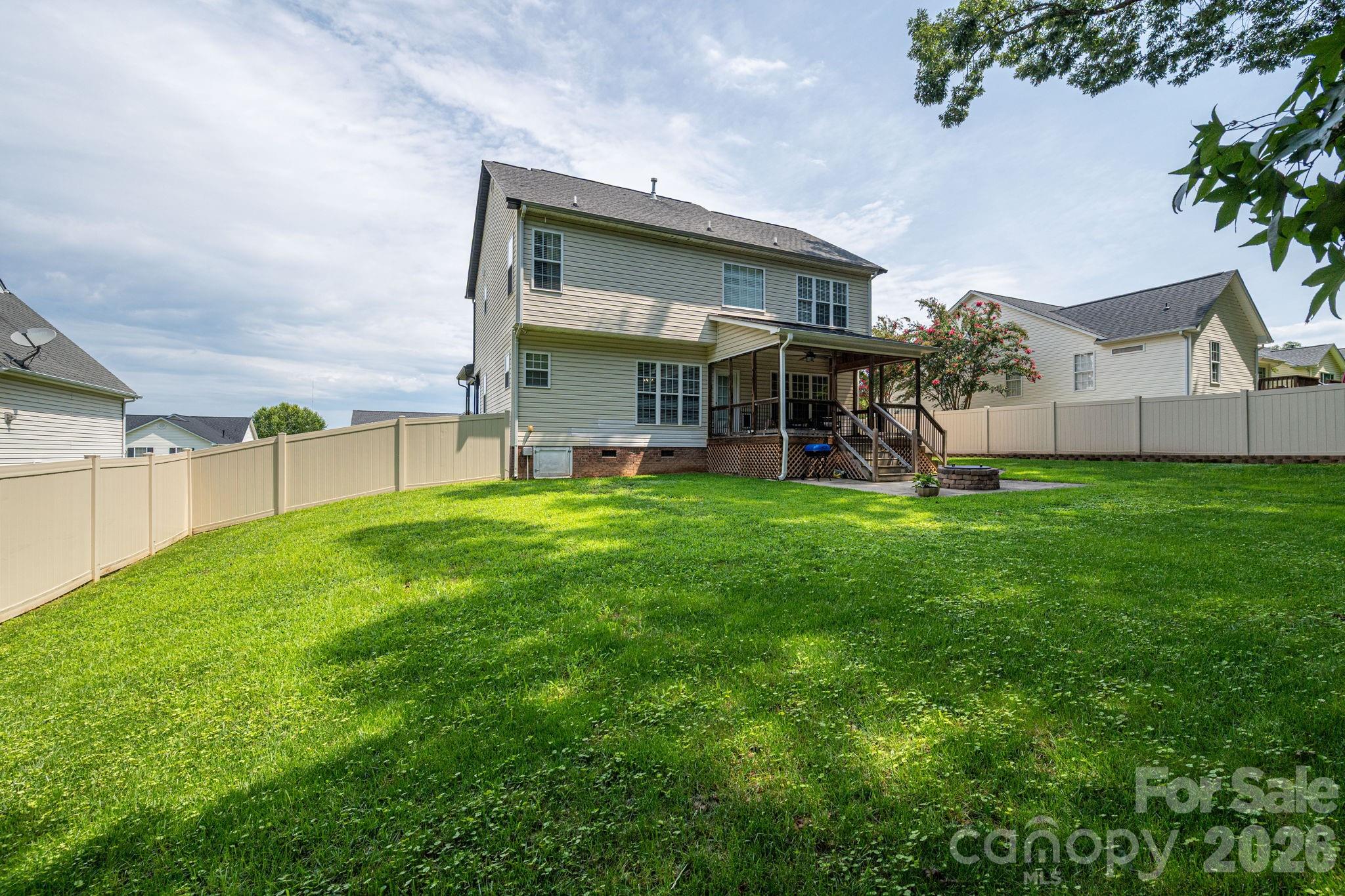 908 Carole Summey Drive Property Photo 10