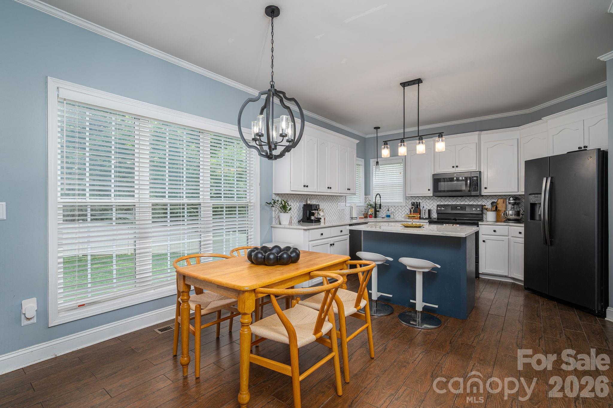 908 Carole Summey Drive Property Photo 20