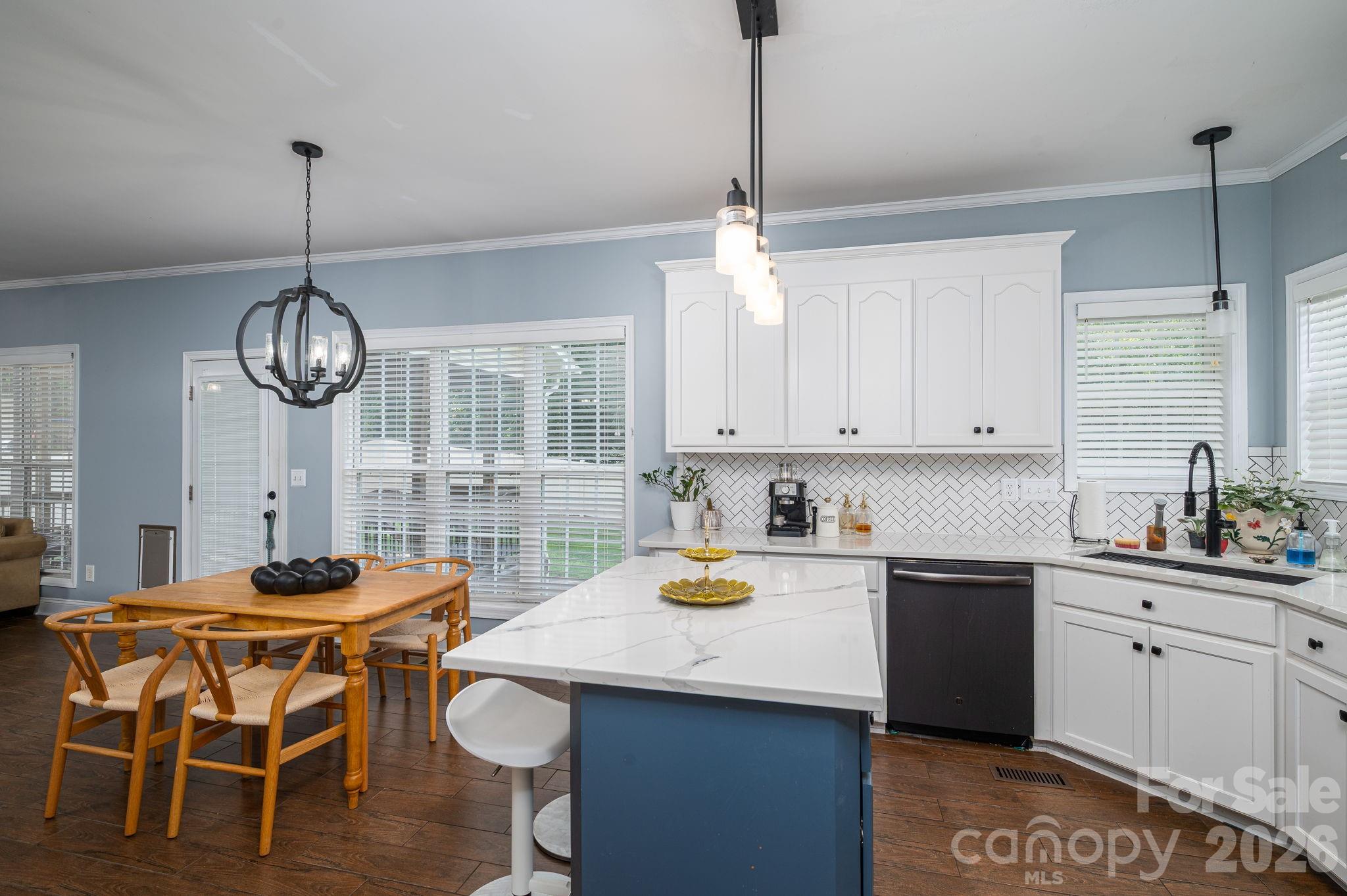 908 Carole Summey Drive Property Photo 26