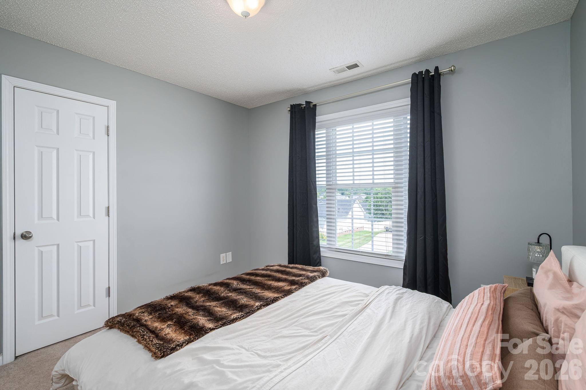 908 Carole Summey Drive Property Photo 35