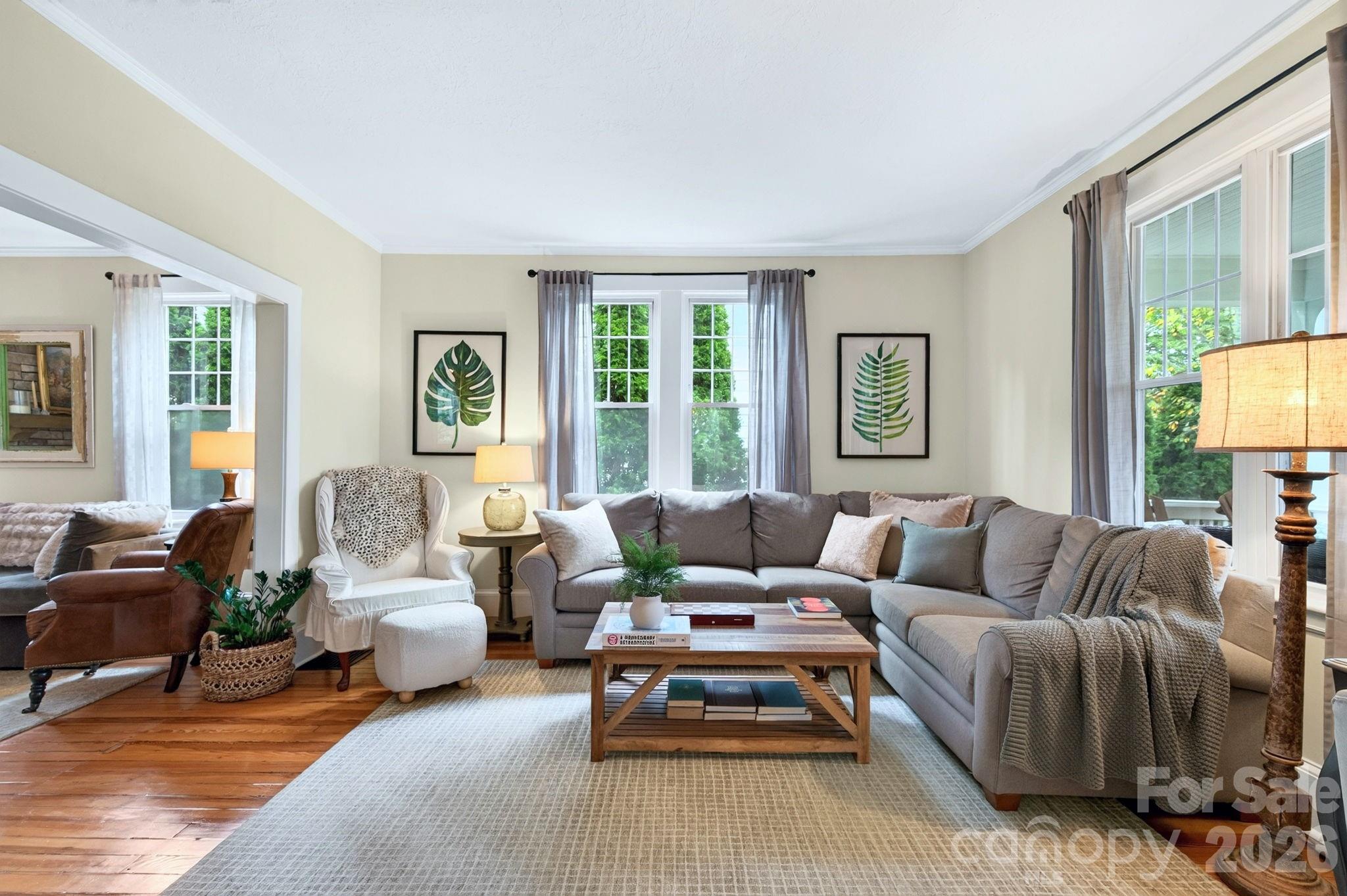 46 E Chestnut Street Property Photo 15
