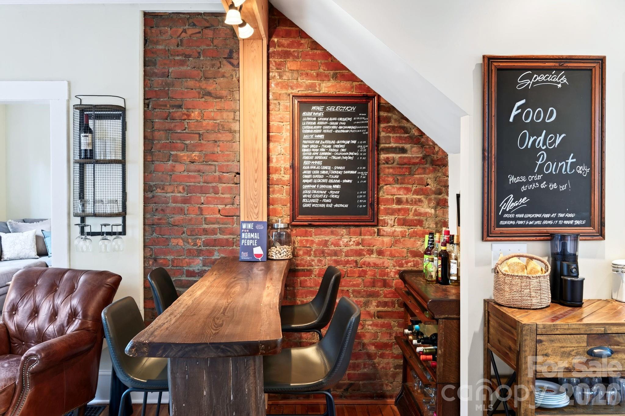 46 E Chestnut Street Property Photo 20