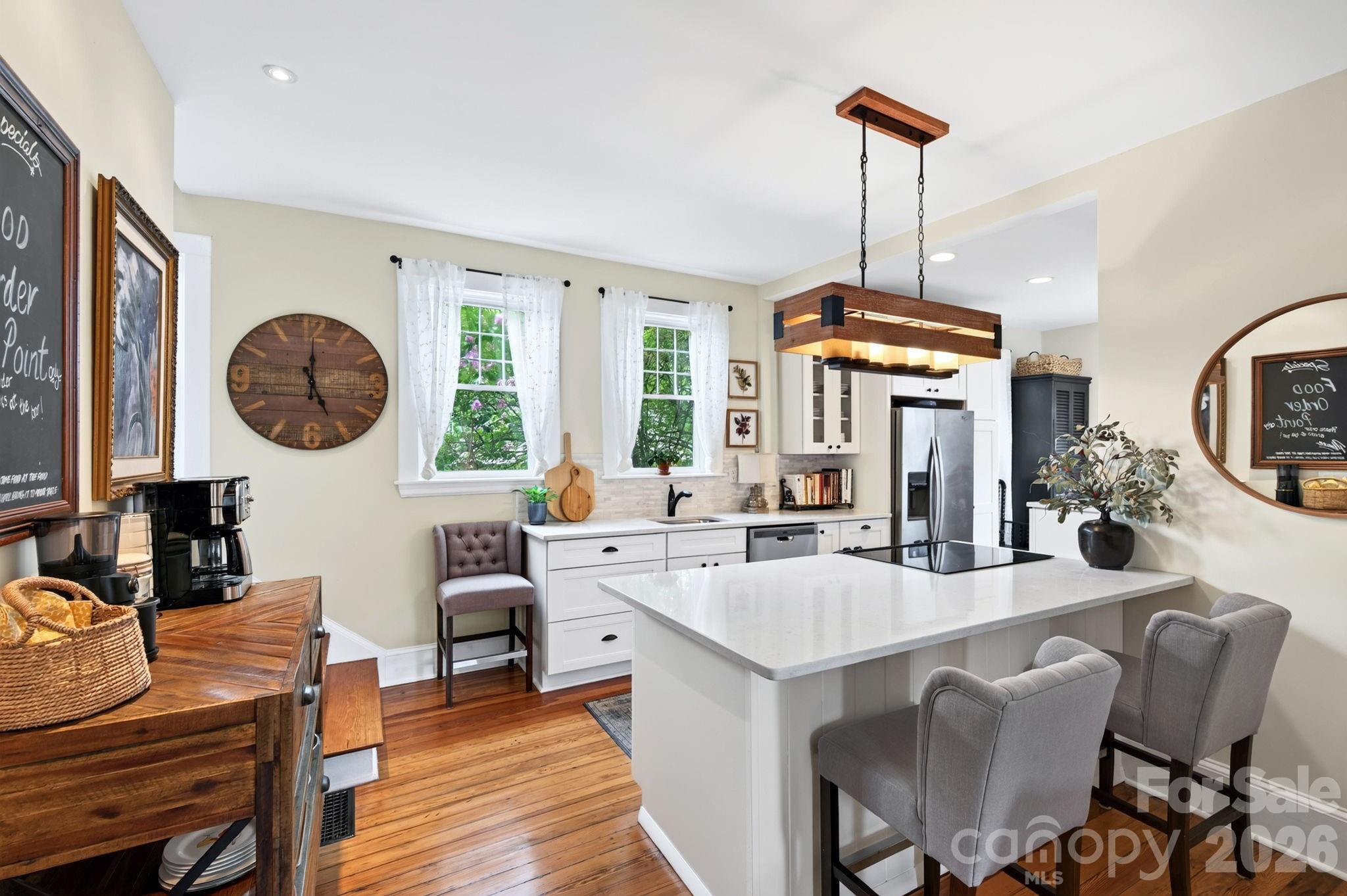 46 E Chestnut Street Property Photo 22