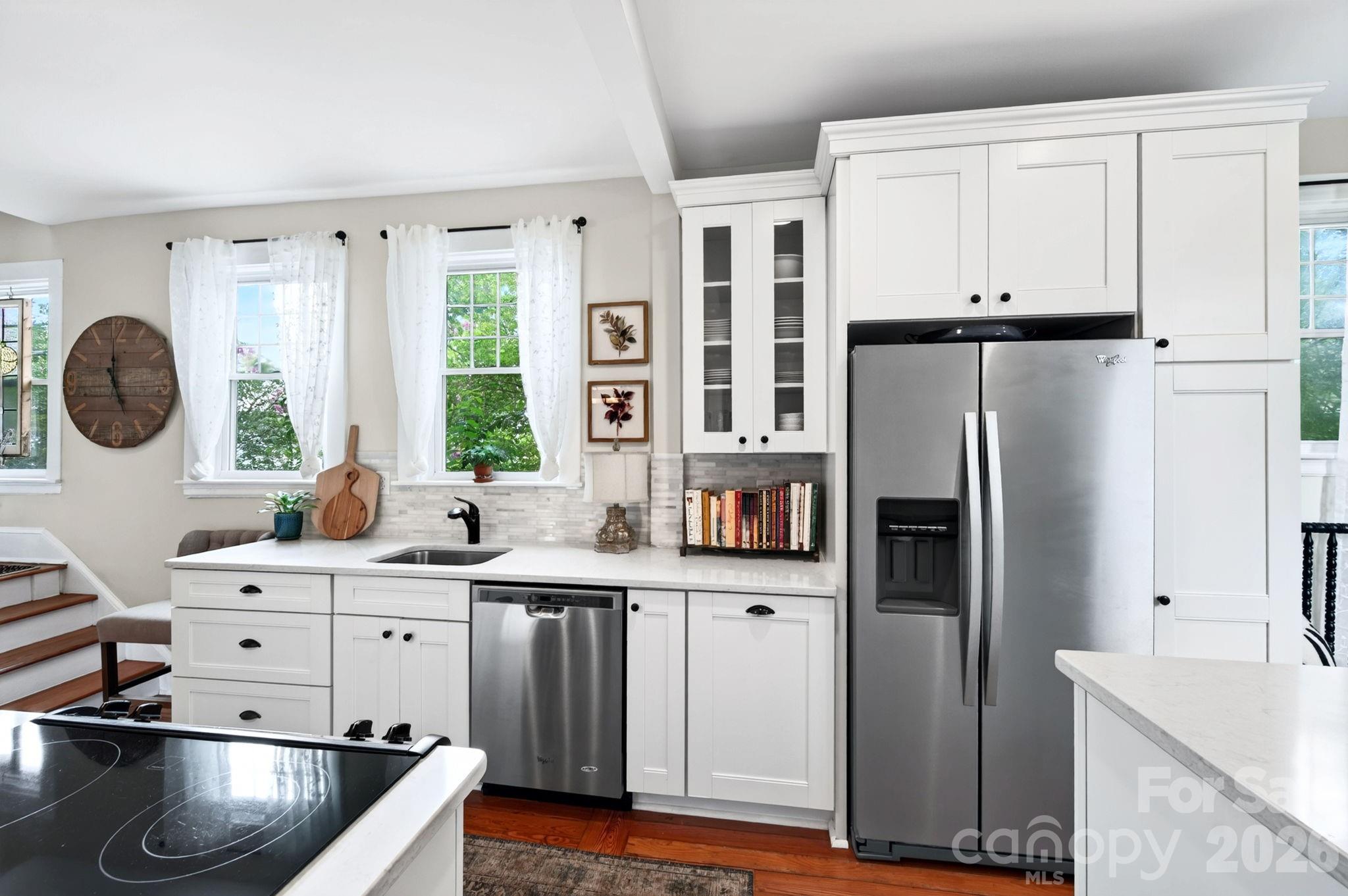 46 E Chestnut Street Property Photo 27