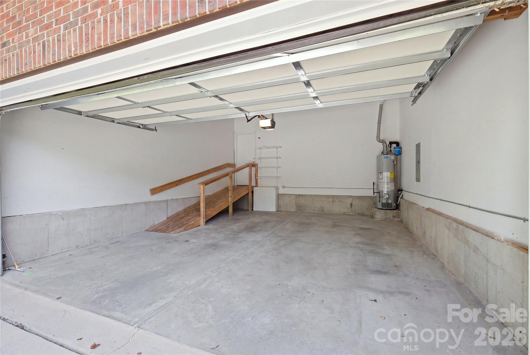 108 Summerbrook Lane Property Photo 23
