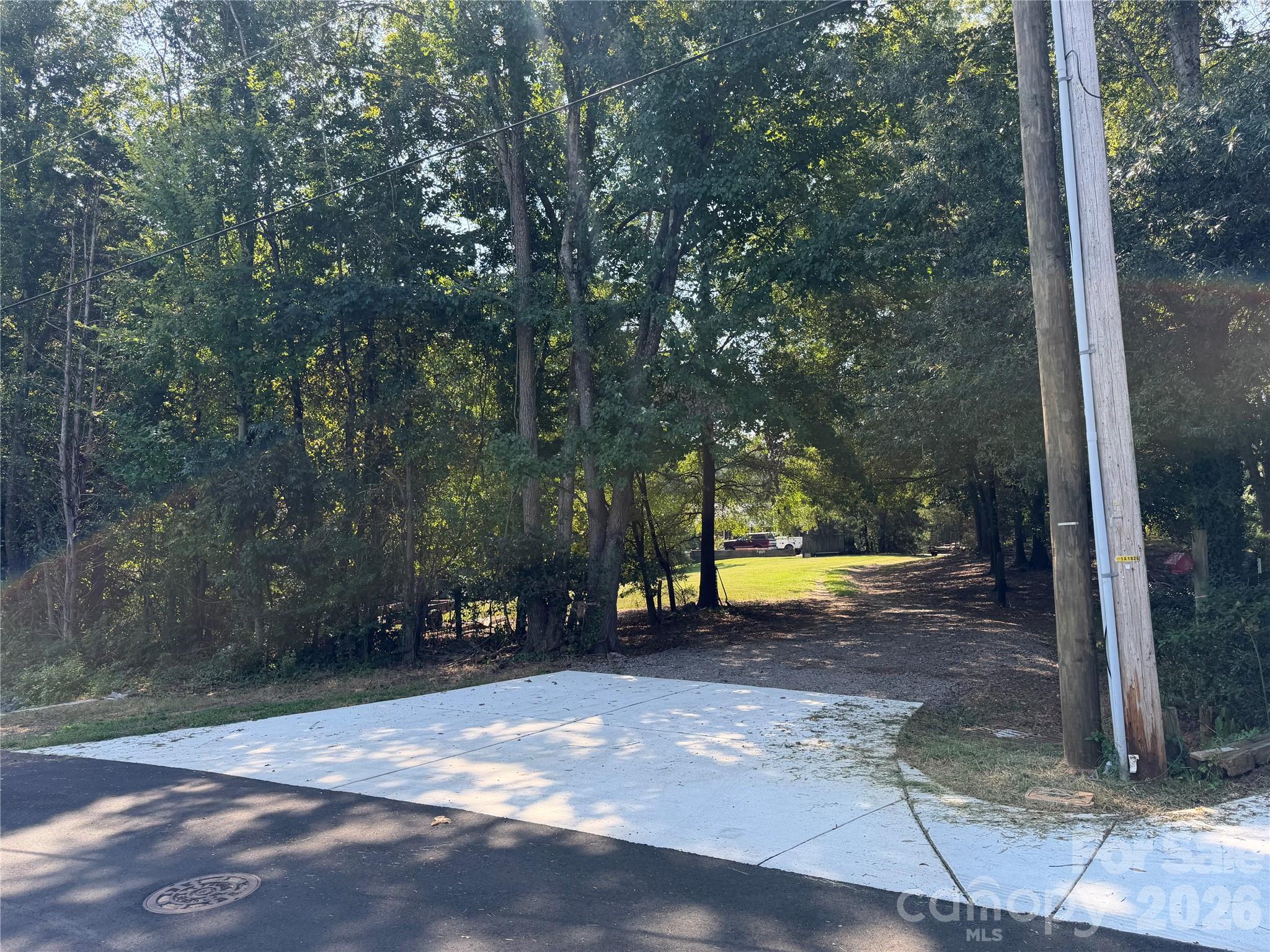 10325 Plaza Road Extension Property Photo 14