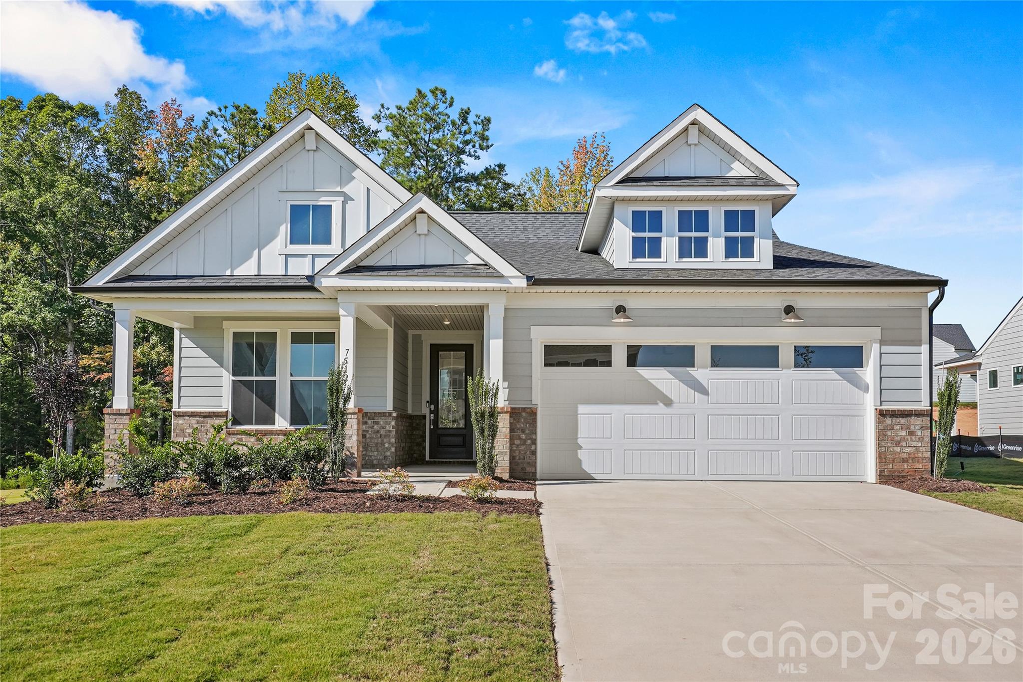 7512 Pedigree Circle Property Photo 1