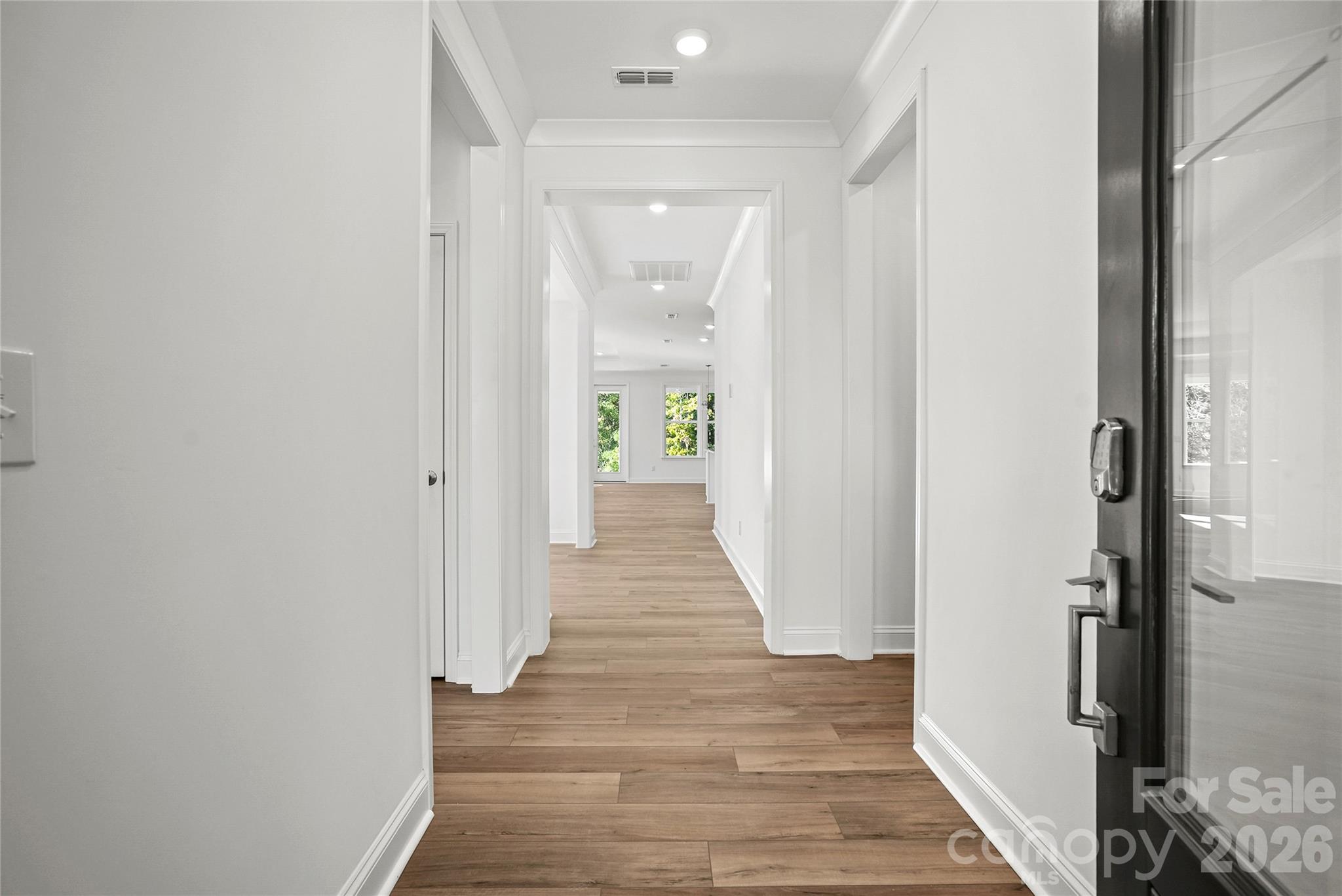 7512 Pedigree Circle Property Photo 4