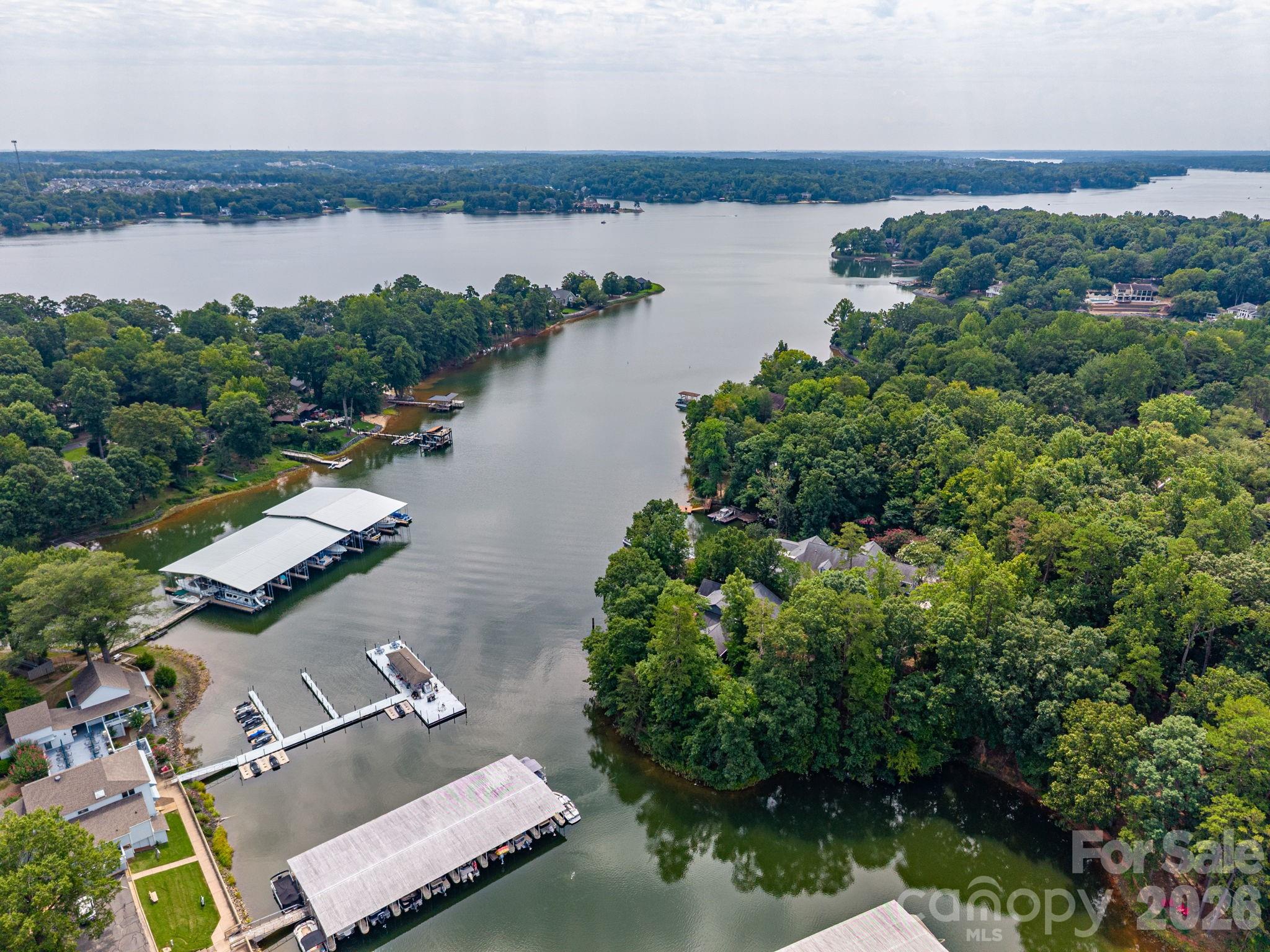182 Riverview Terrace Property Photo 1