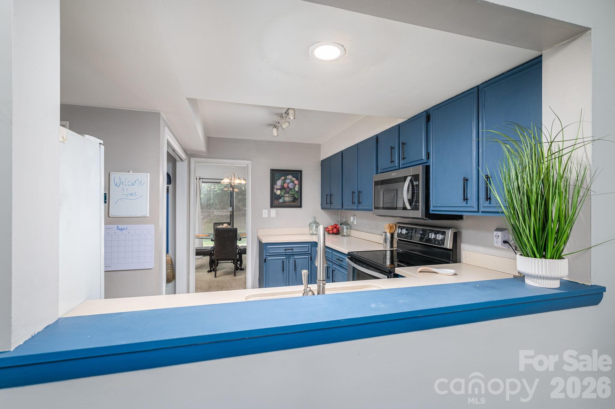 182 Riverview Terrace Property Photo 9