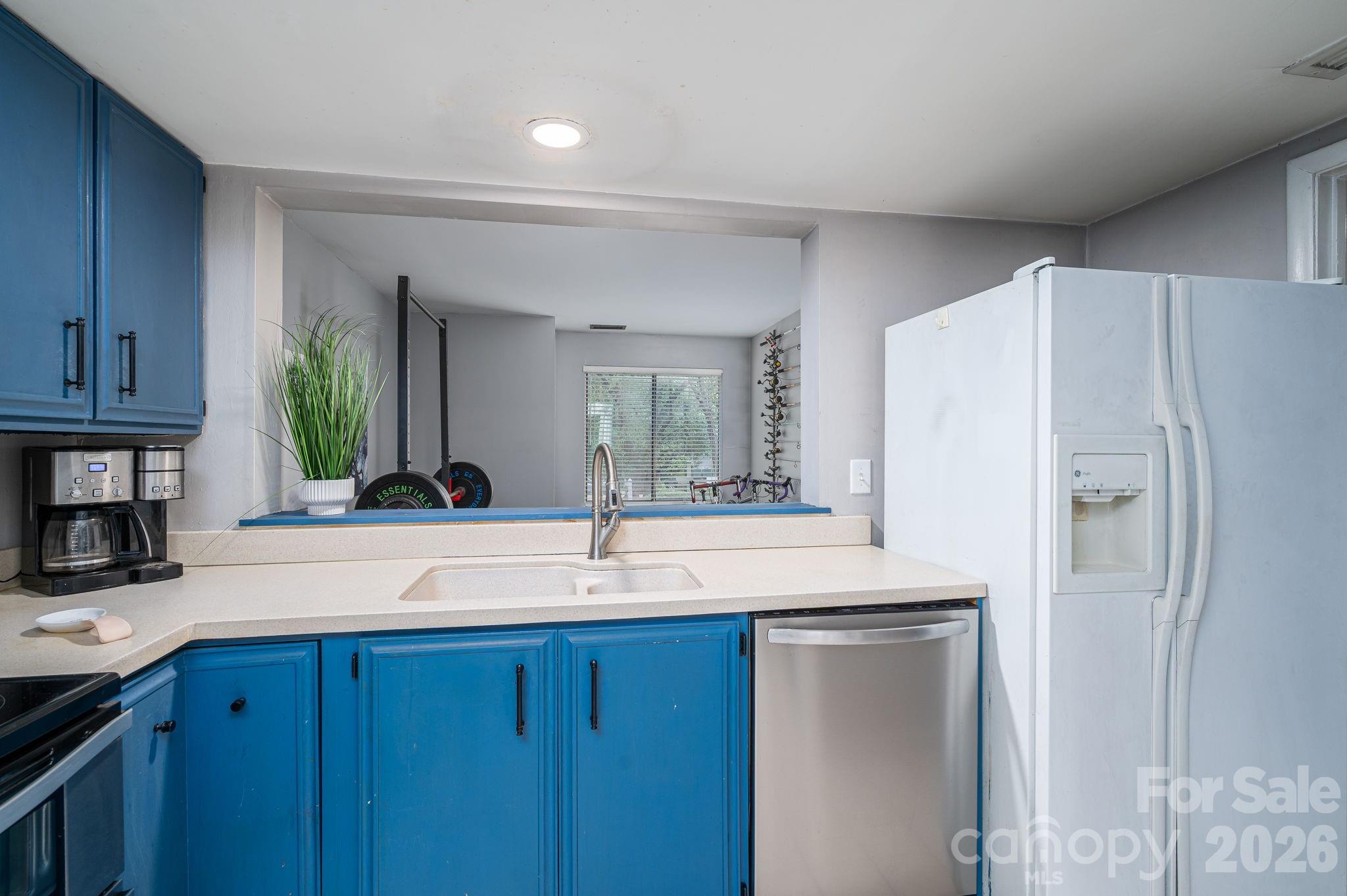 182 Riverview Terrace Property Photo 15