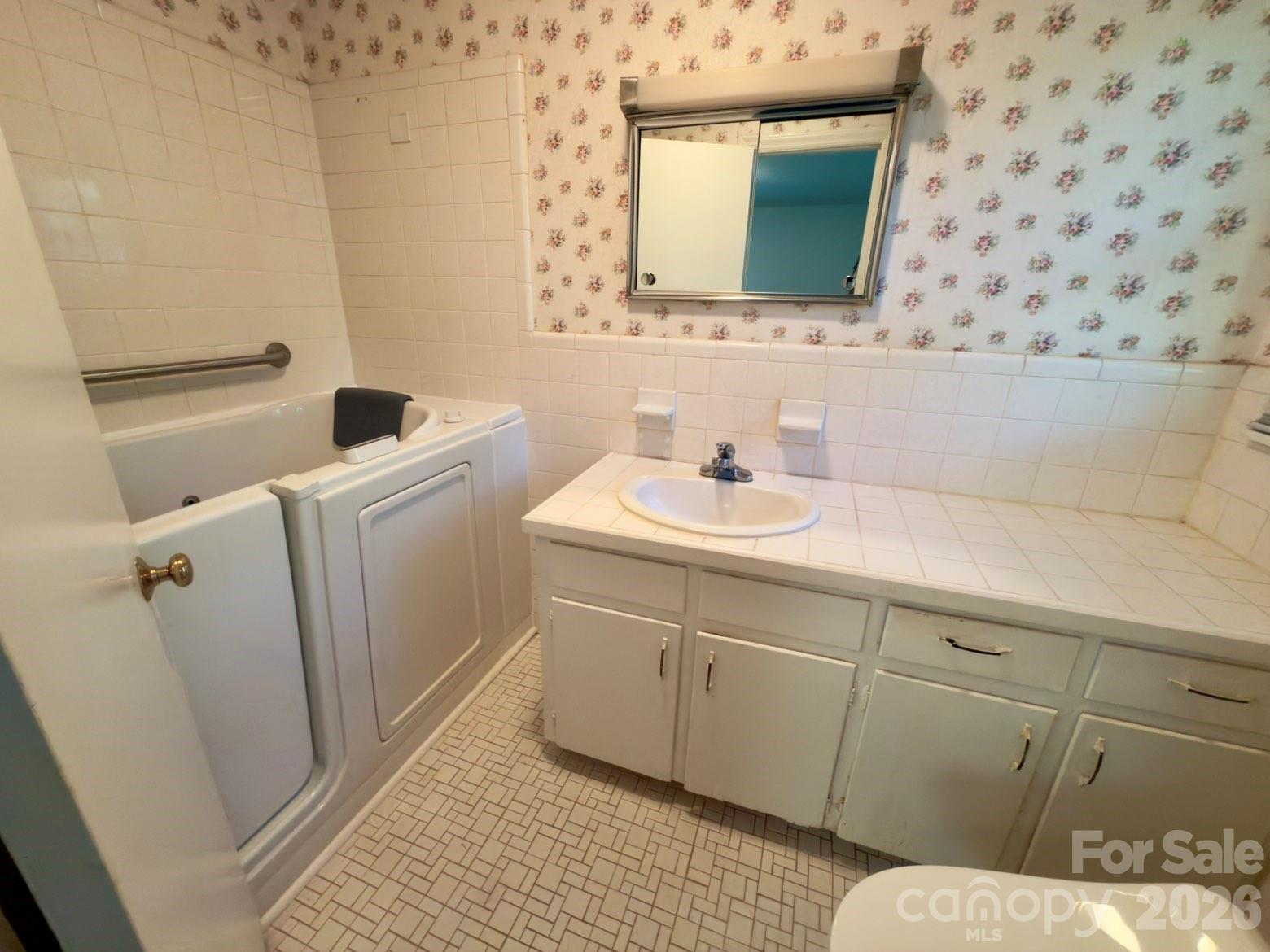 231 Lambert Road Property Photo 13