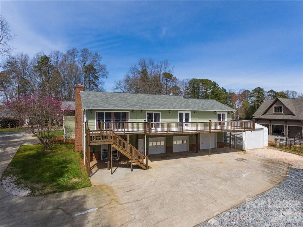 8502 Pine Lake Road Property Photo 2