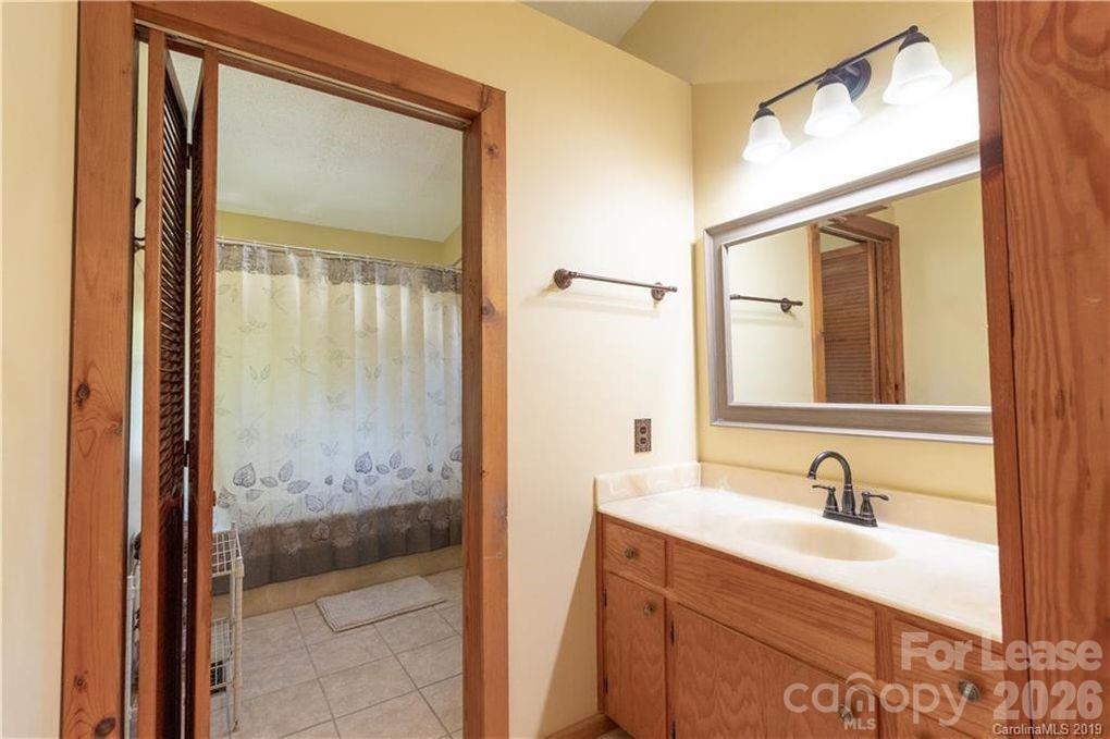 8502 Pine Lake Road Property Photo 9