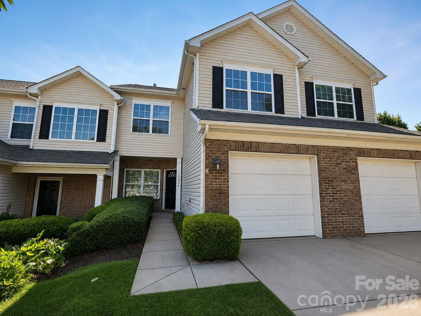 12028 Stratfield Place Circle Property Photo 1