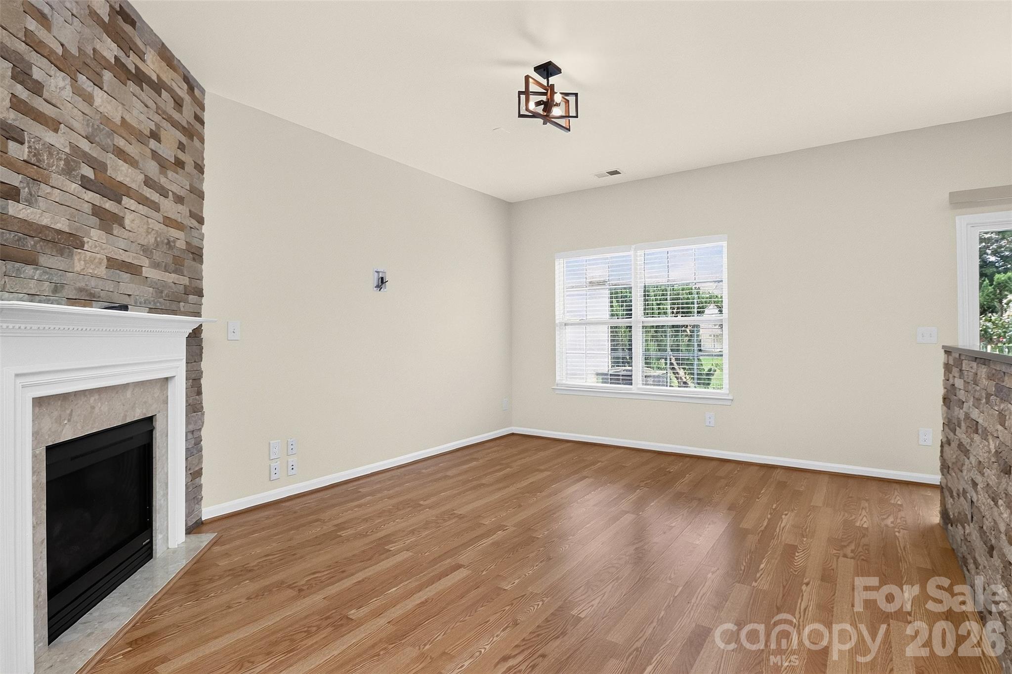 12028 Stratfield Place Circle Property Photo 10