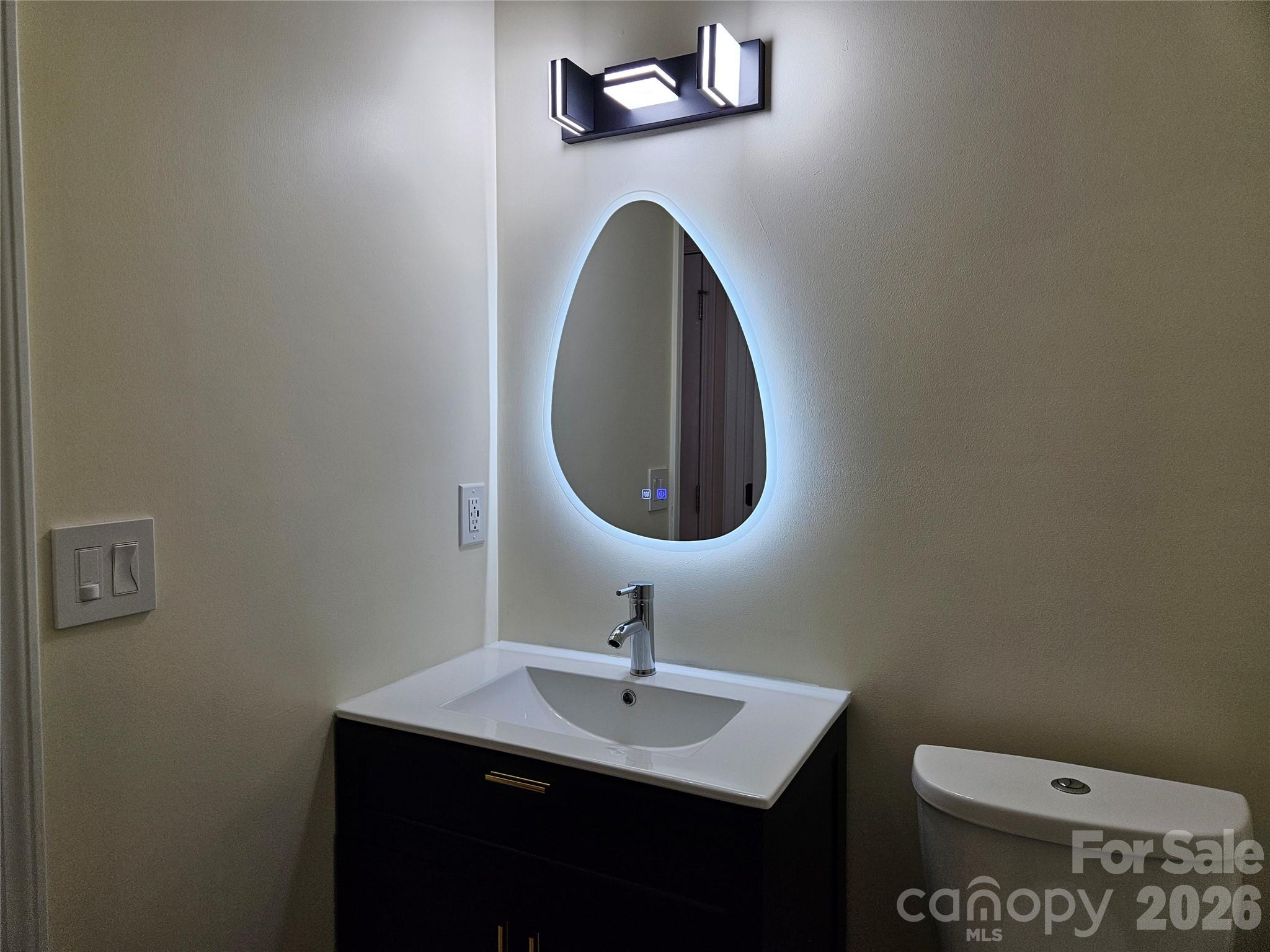 12028 Stratfield Place Circle Property Photo 17