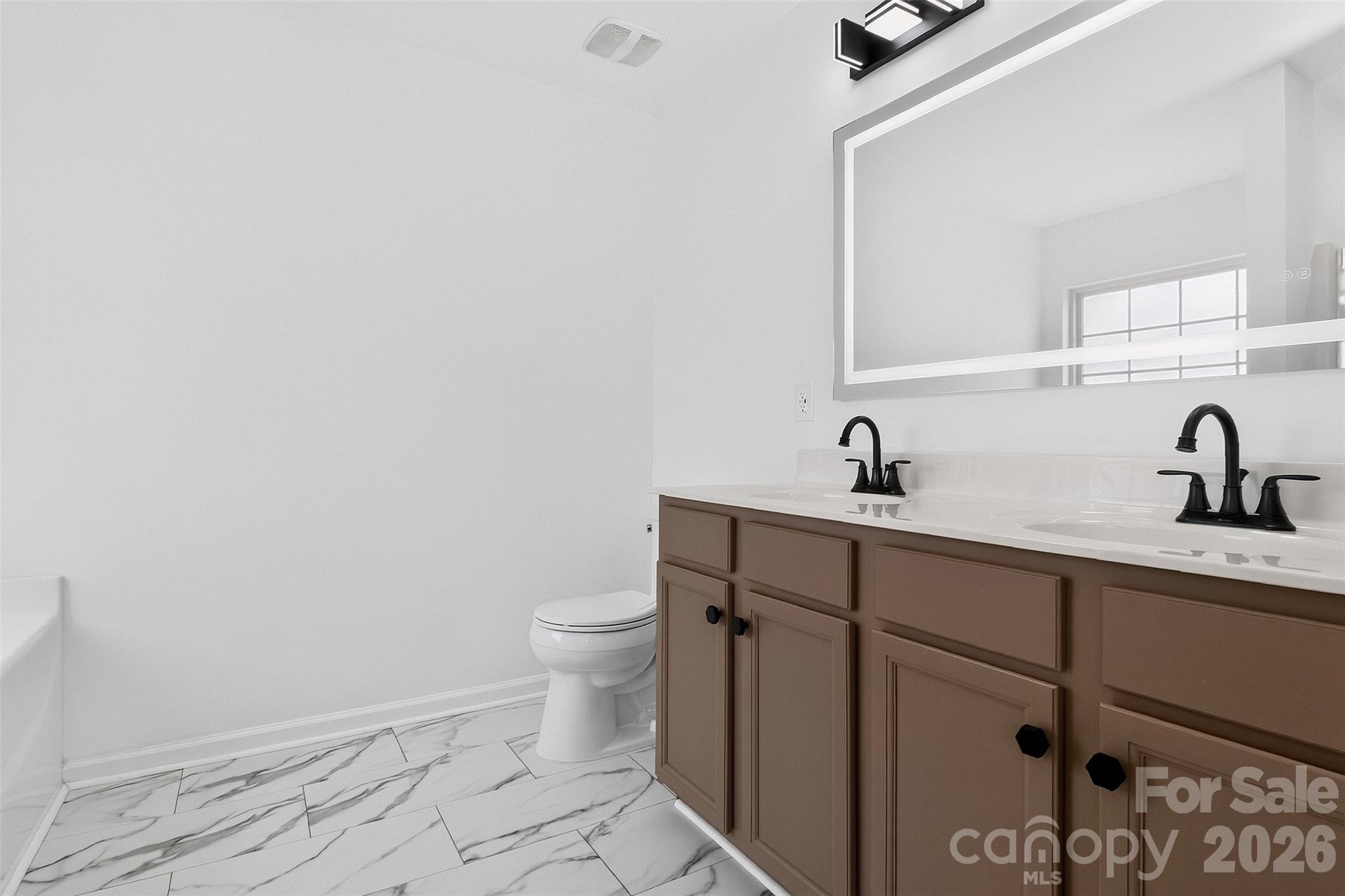 12028 Stratfield Place Circle Property Photo 22