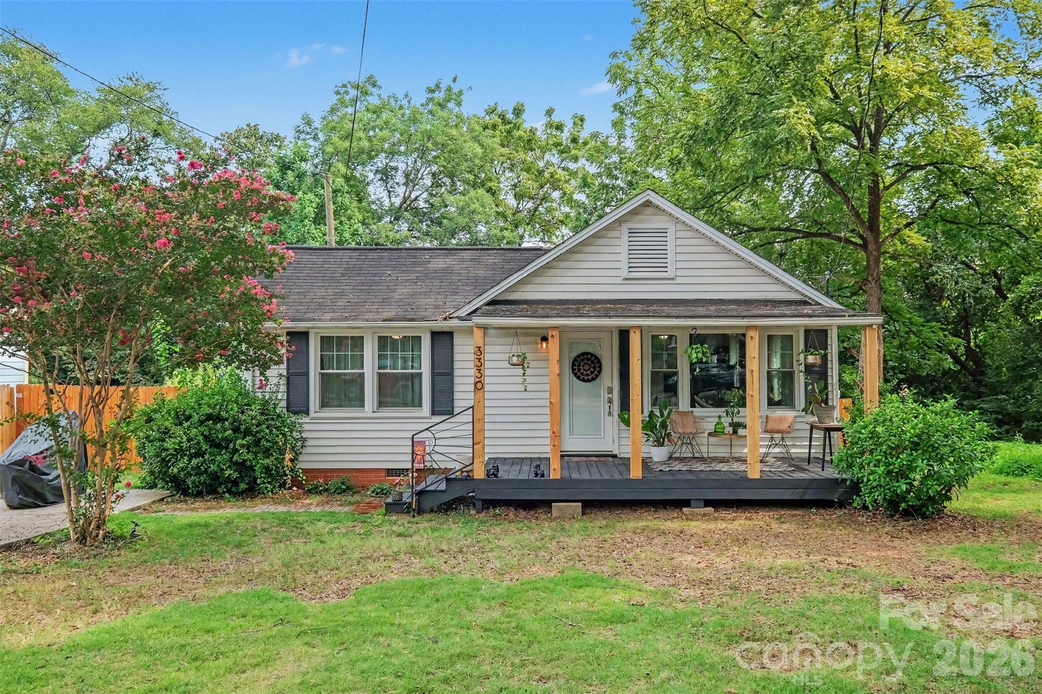 3330 Benard Avenue Property Photo 1