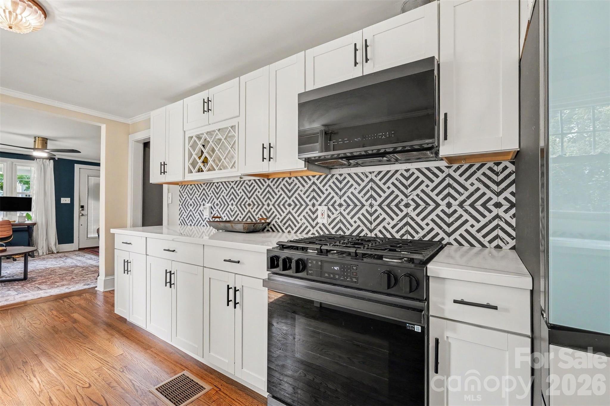 3330 Benard Avenue Property Photo 13