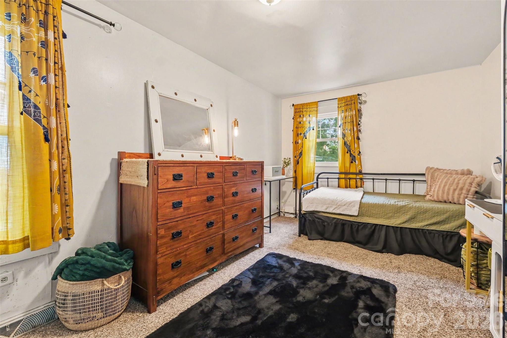 3330 Benard Avenue Property Photo 18