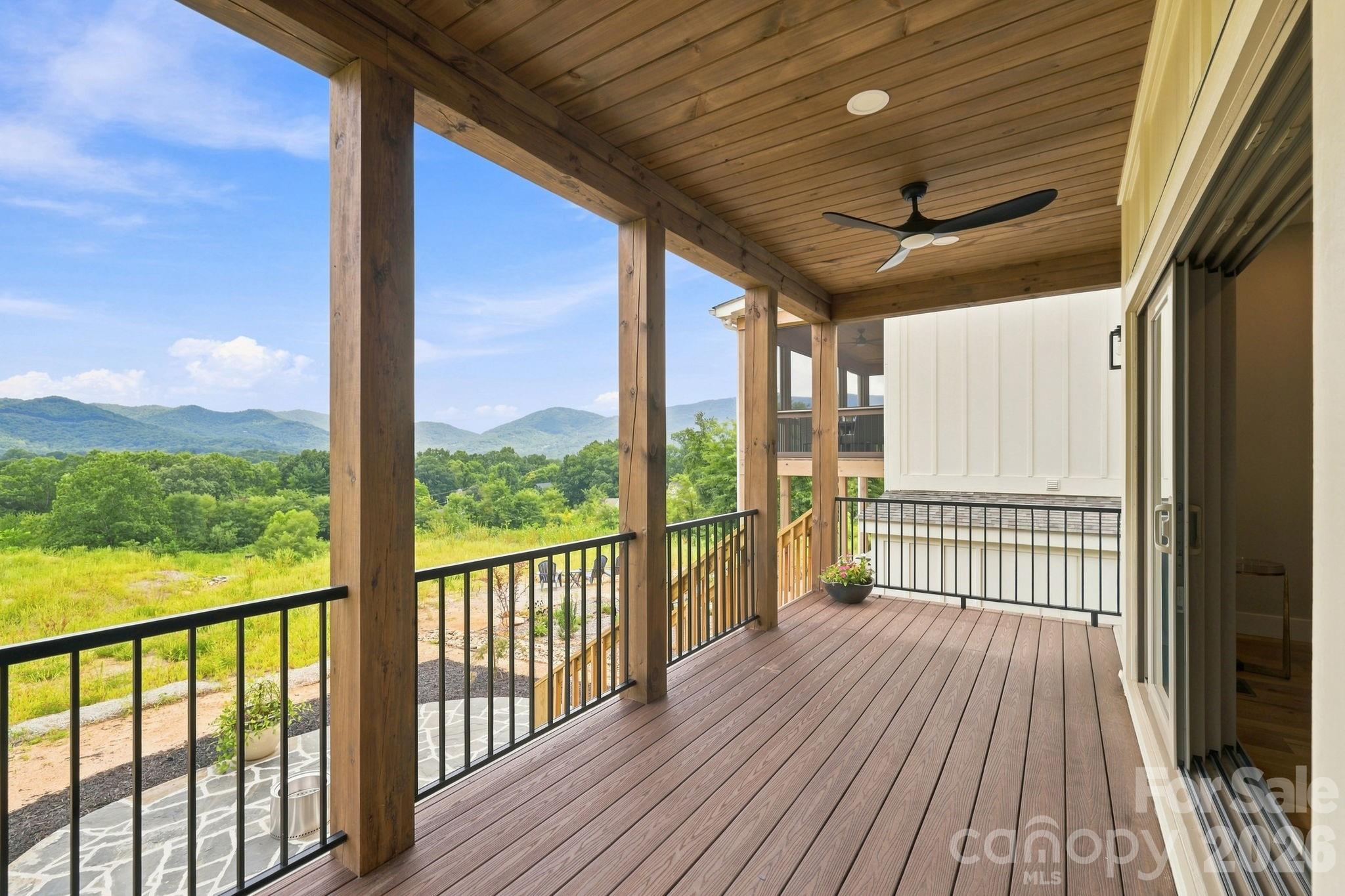 128 Chepstow Place Property Photo 7
