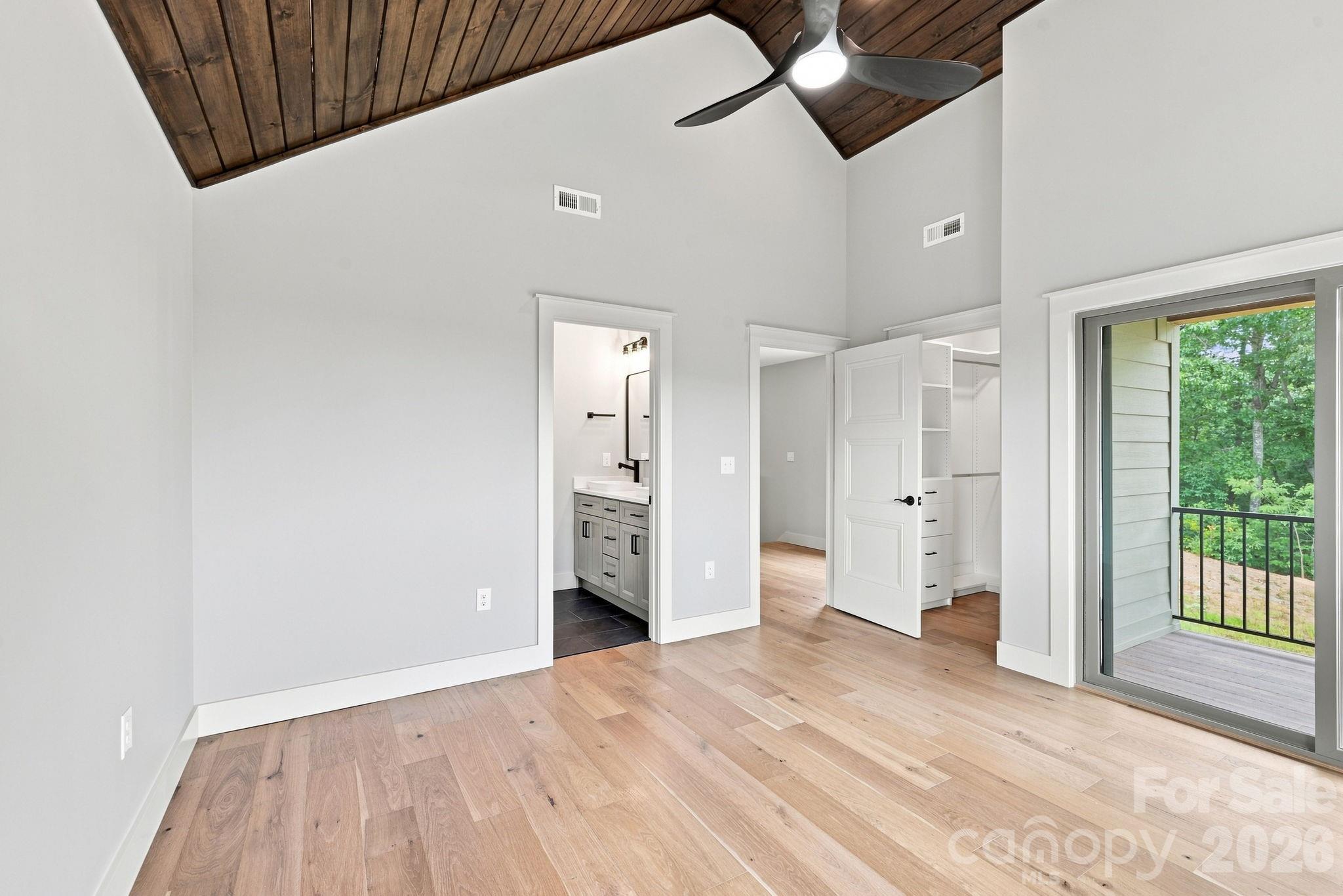 128 Chepstow Place Property Photo 13