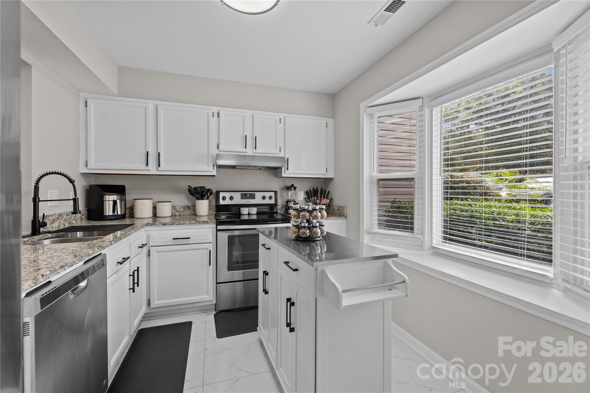 8407 Rust Wood Place Property Photo 2