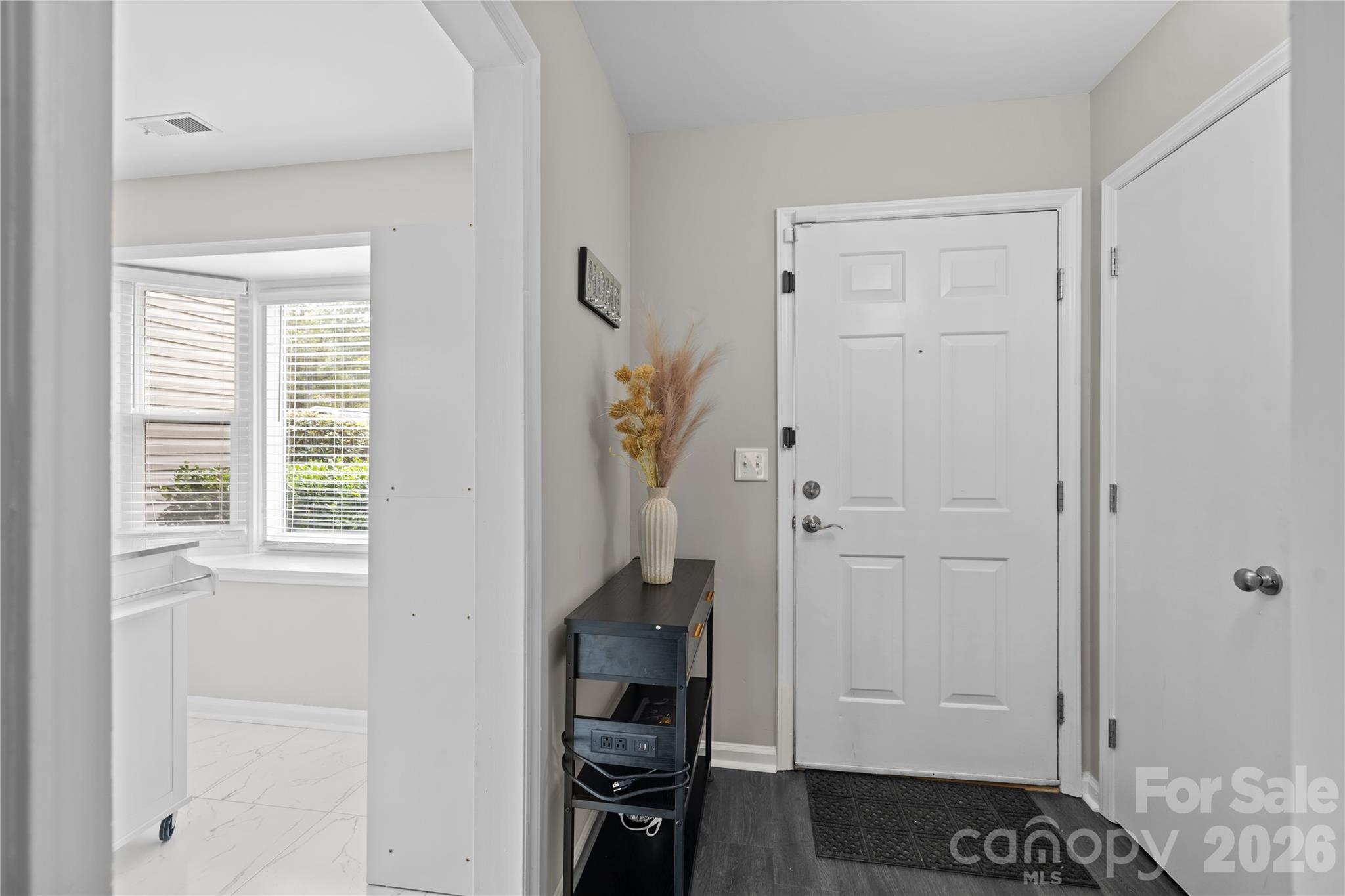 8407 Rust Wood Place Property Photo 3