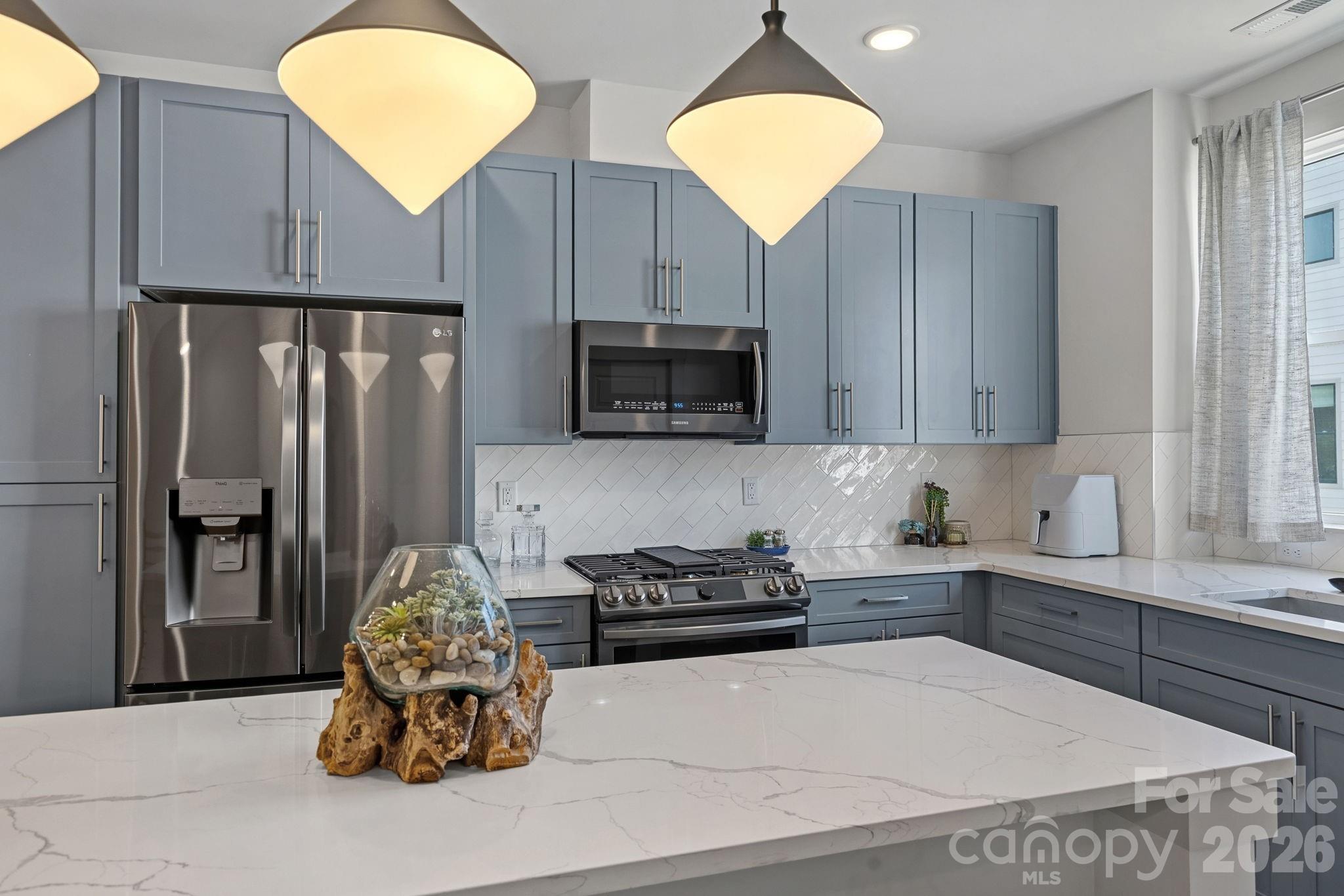 1725 Wesley Green Way Property Photo 10