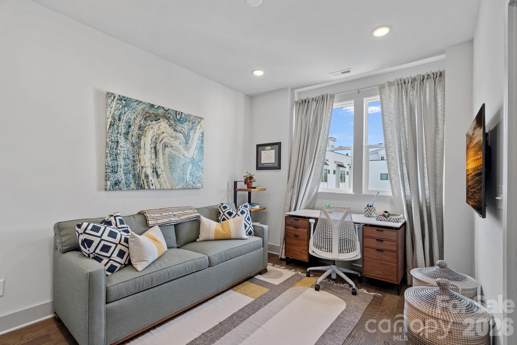 1725 Wesley Green Way Property Photo 16