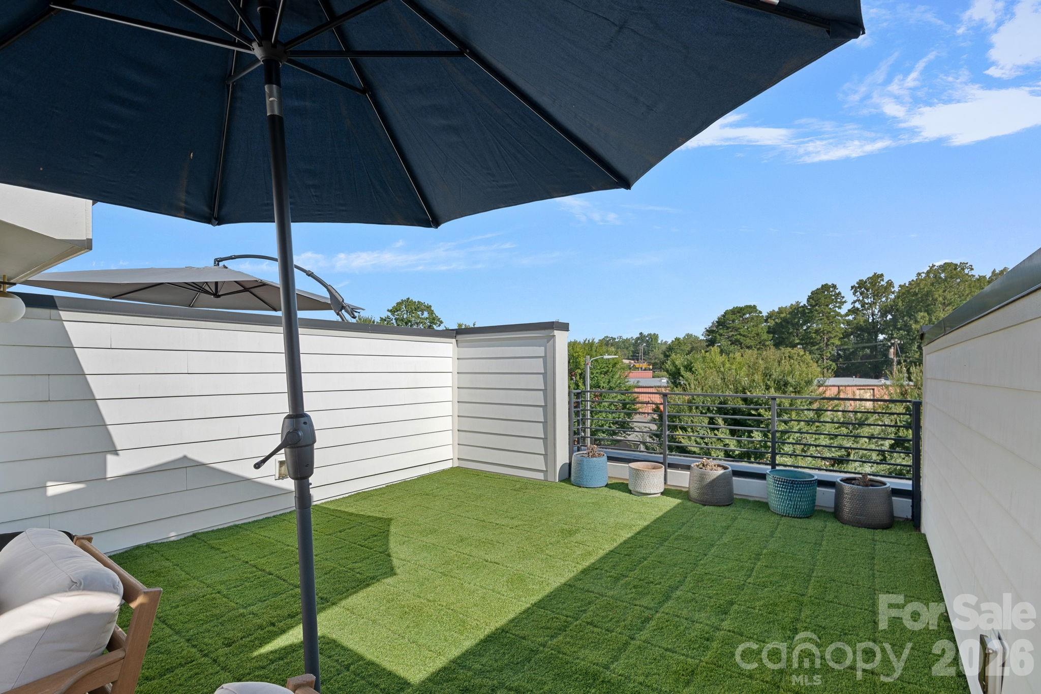 1725 Wesley Green Way Property Photo 29