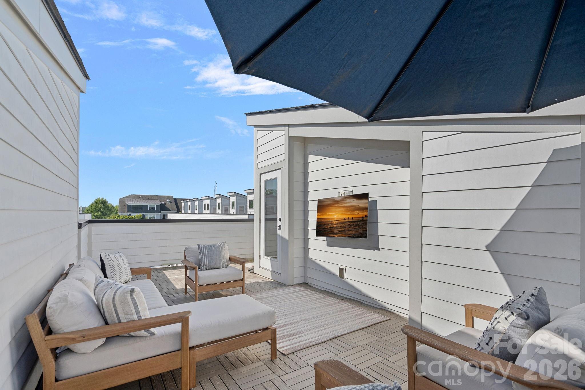 1725 Wesley Green Way Property Photo 31