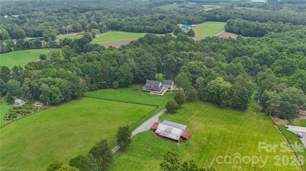 325 Buck Seaford Road Property Photo 12